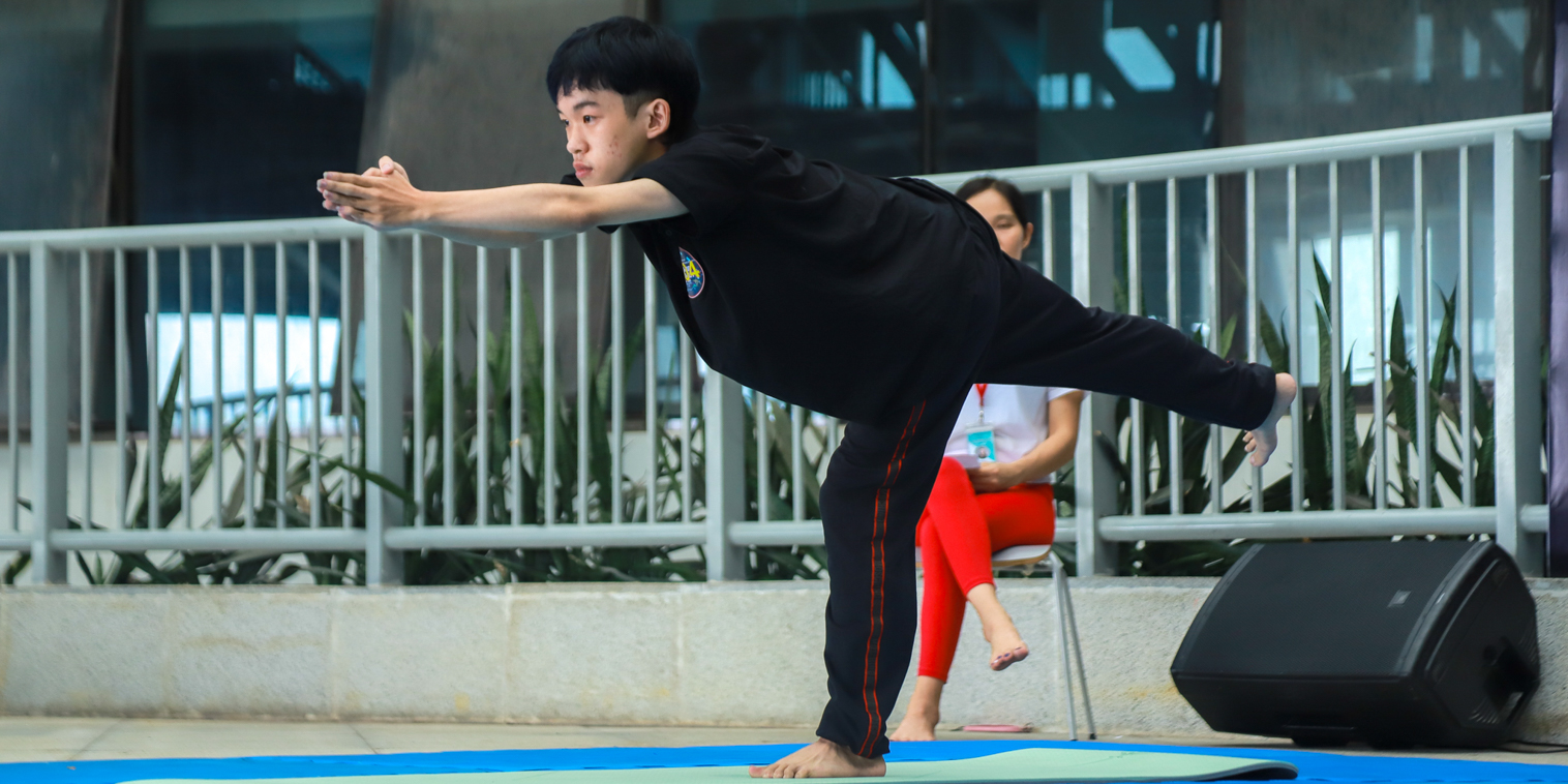 vlu-chuoi-hoat-dong-he-summer-movement-2023-khoi-dong-giai-yoga-sinh-vien-van-lang-lan-thu-ii-nam-2023 (5).jpg
