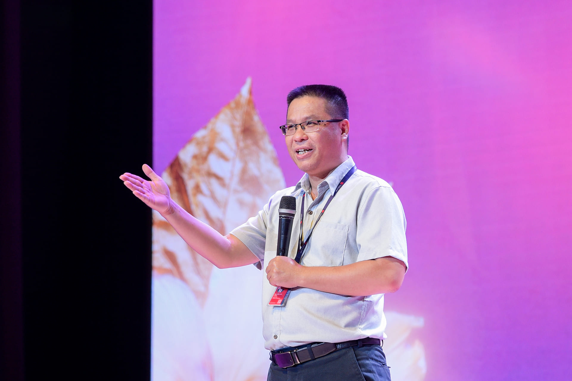 vlu-chuong-trinh-dac-trung-the-chronicle-chapter-viii-flonia-hanh-trinh-tro-ve-voi-chinh-minh-a.jpg