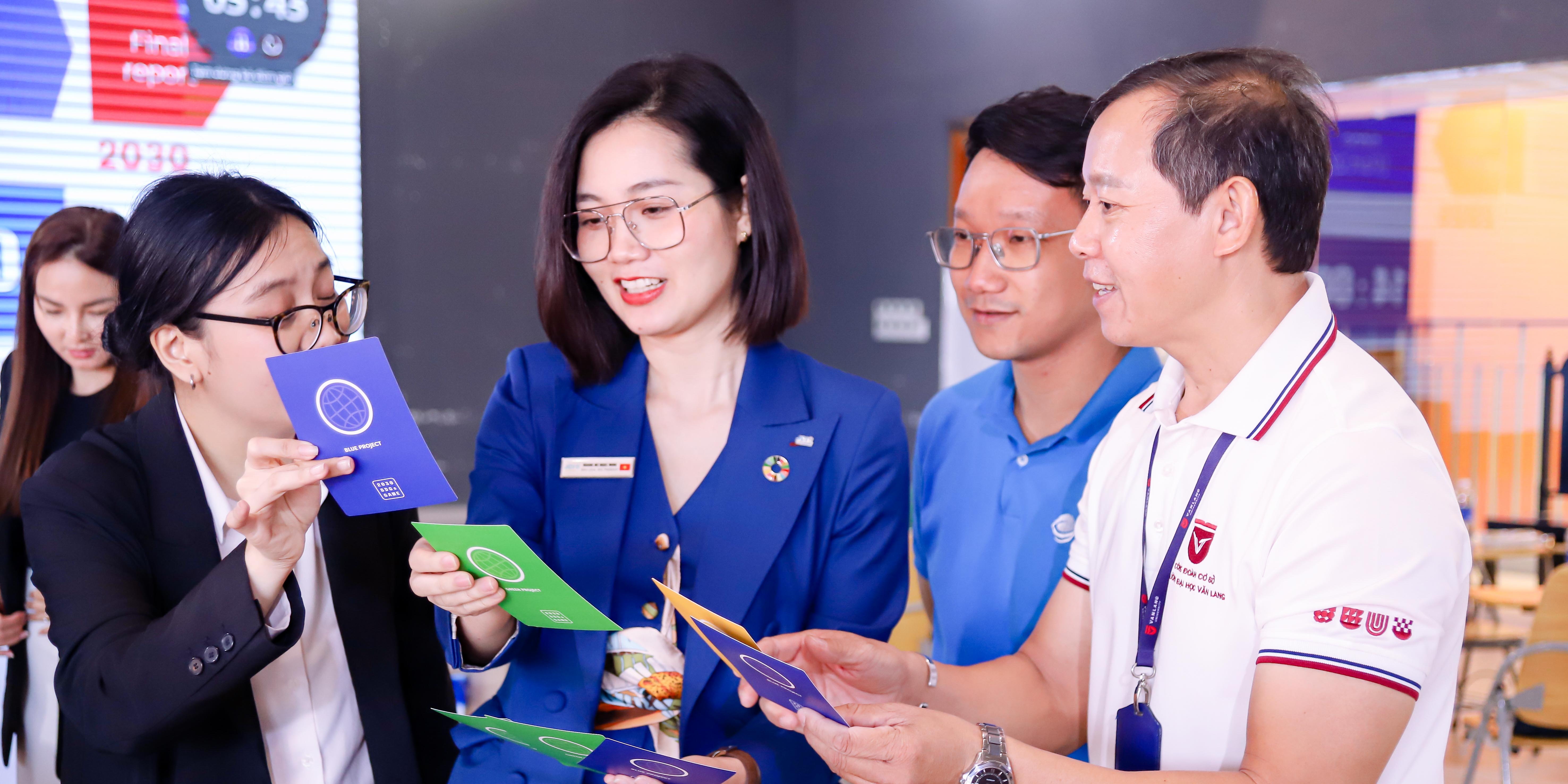 vlu-chuong-trinh-dao-tao-dac-biet-to-chuc-khoa-hoc-ve-17-muc-tieu-phat-trien-ben-vung-a.jpg