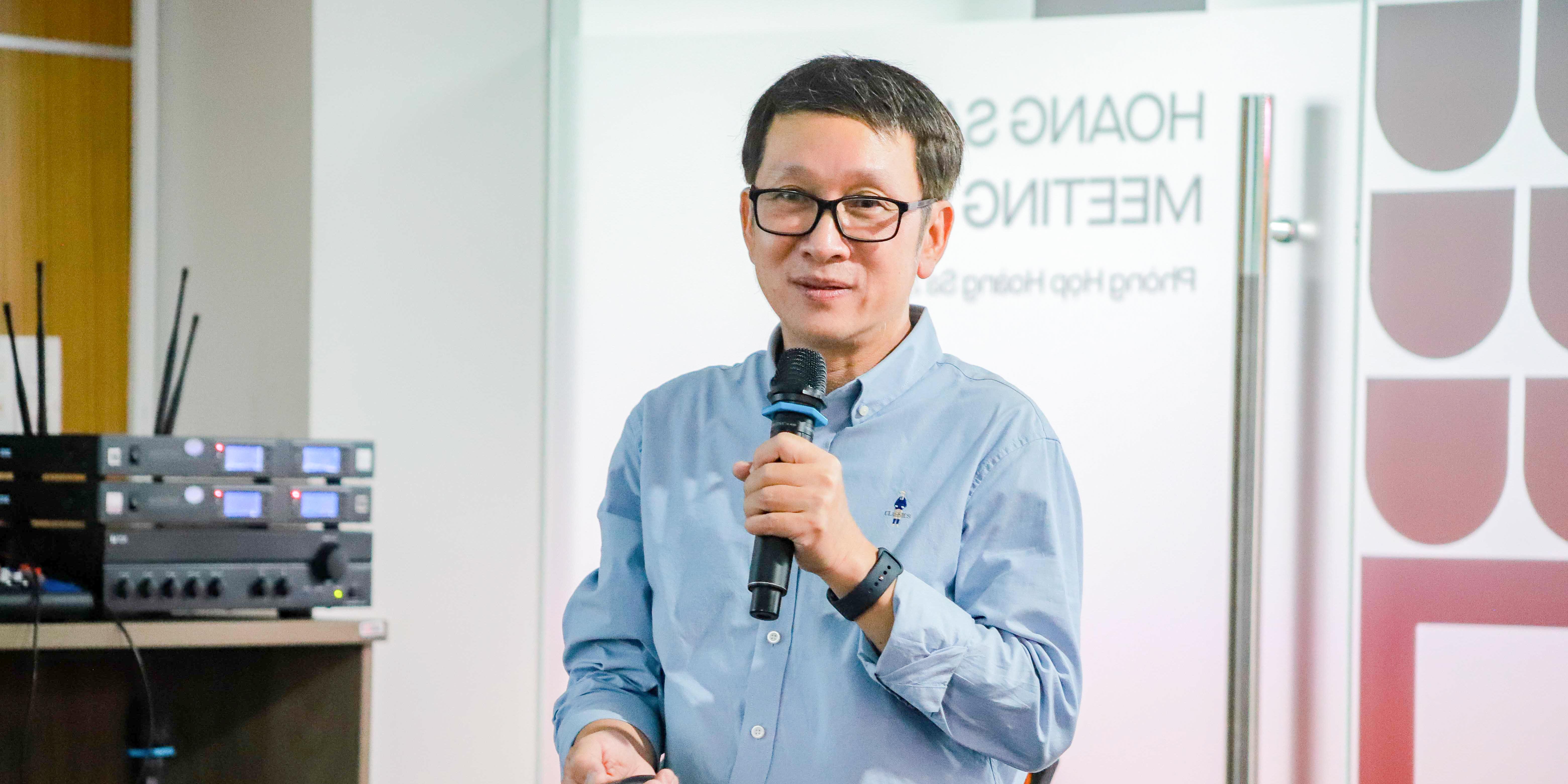 vlu-chuyen-ve-nguoi-han-gan-nu-cuoi-a.jpg