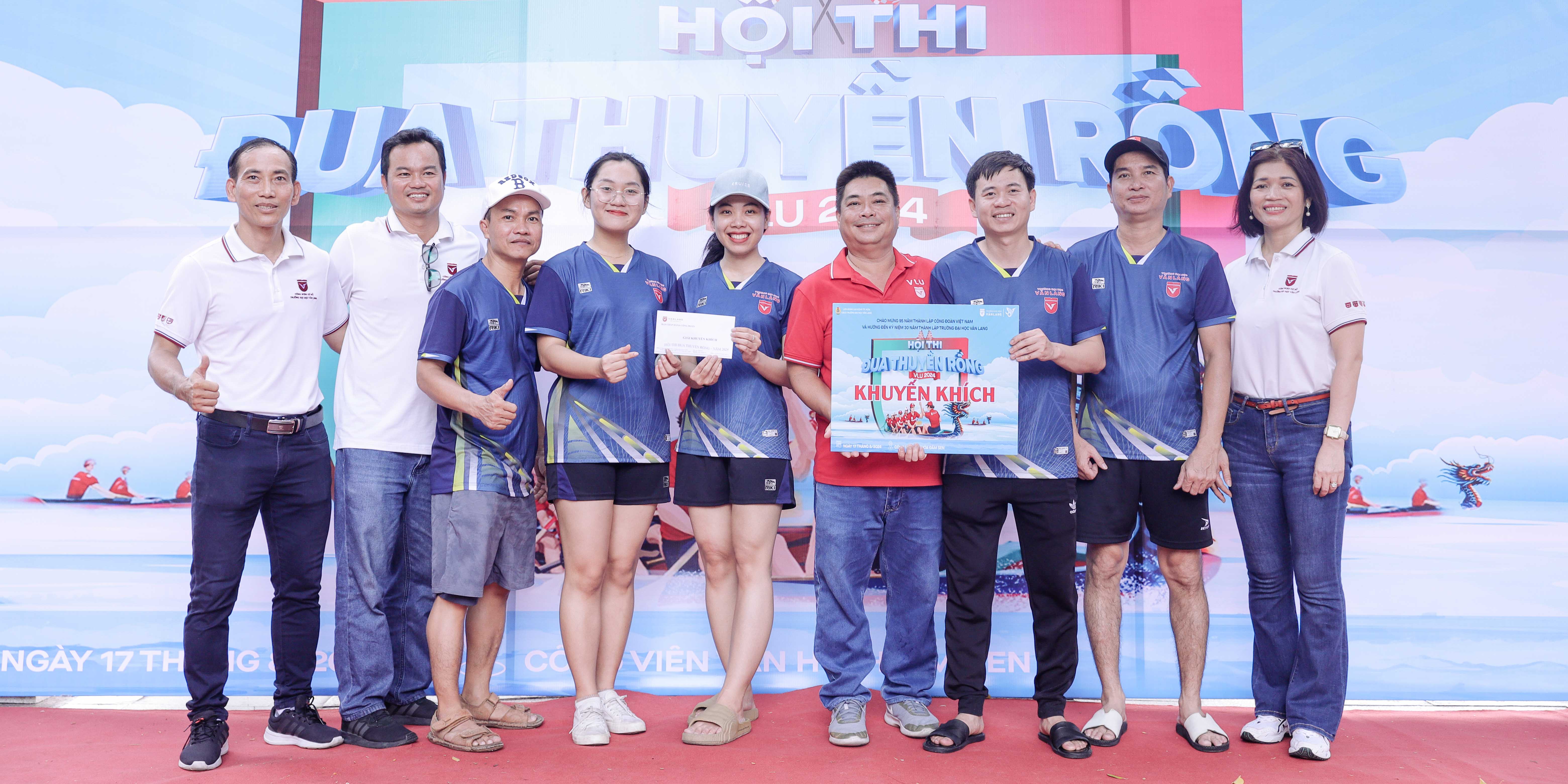 vlu-cong-doan-vien-van-lang-hao-hung-voi-hoi-thi-dua-thuyen-rong-dau-tien-q.jpg