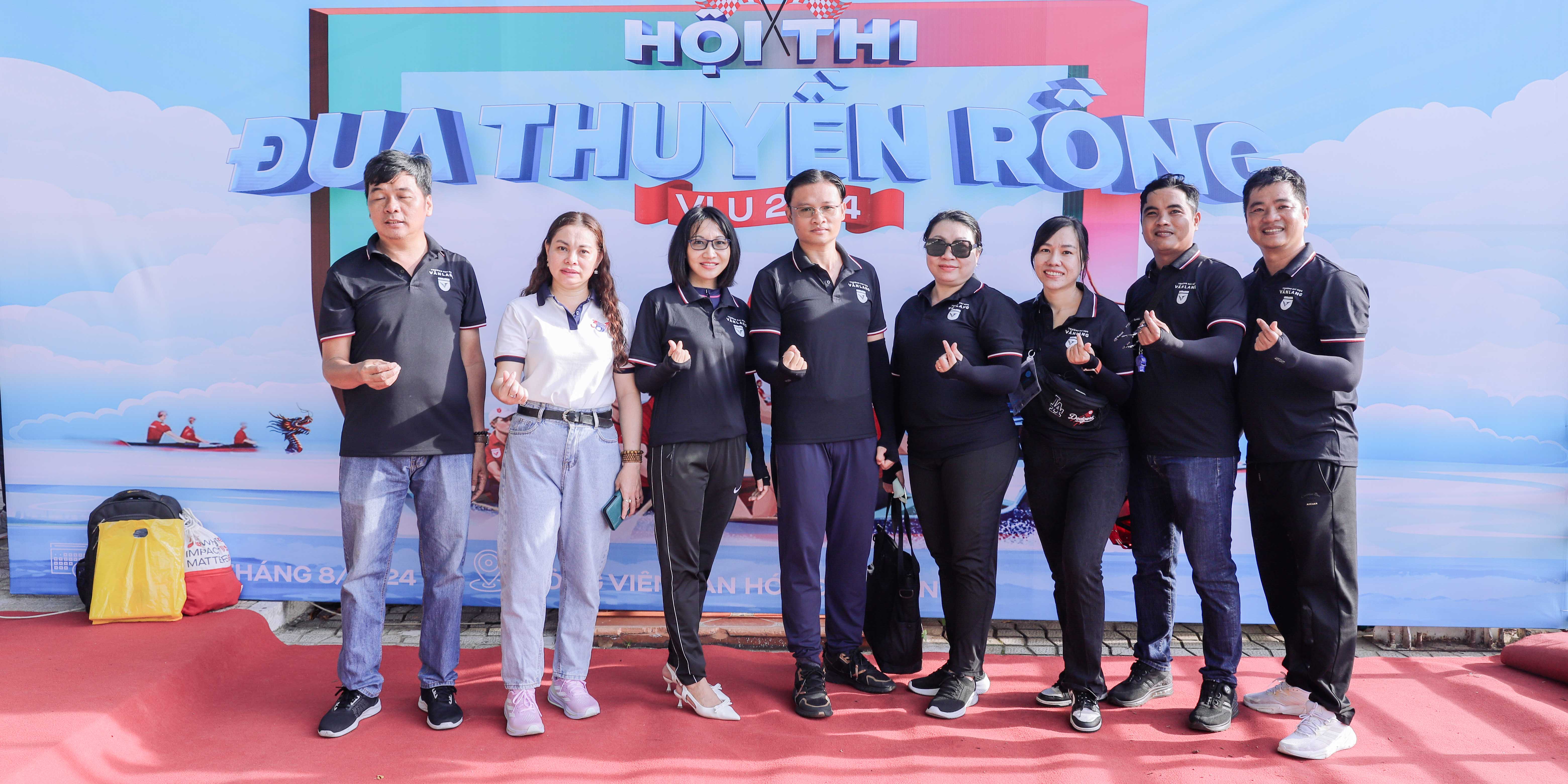 vlu-cong-doan-vien-van-lang-hao-hung-voi-hoi-thi-dua-thuyen-rong-dau-tien-w.jpg