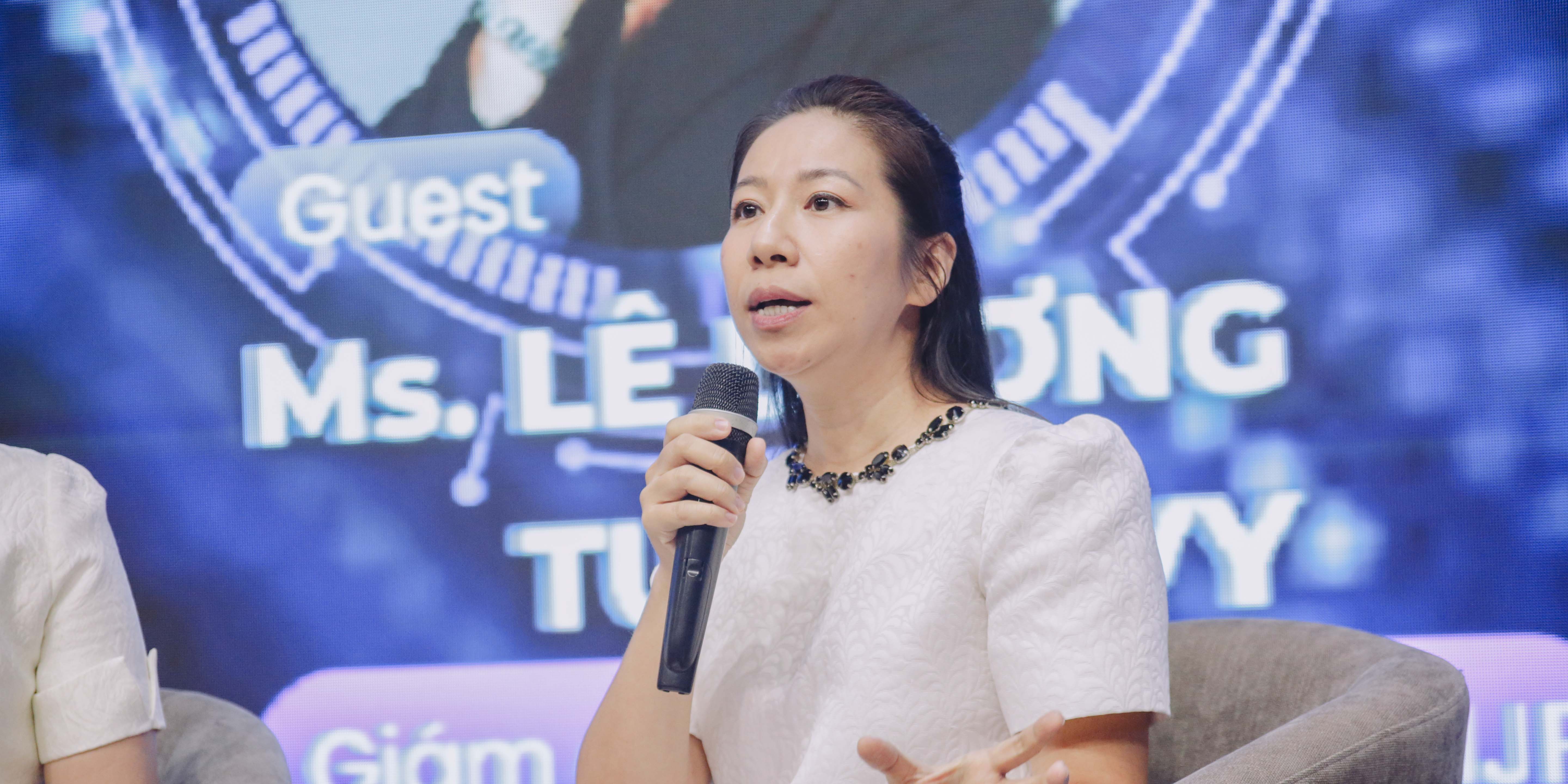 vlu-cung-gen-z-quan-tri-kinh-doanh-hoc-cach-lam-chu-moi-truong-da-the-he-d.jpg