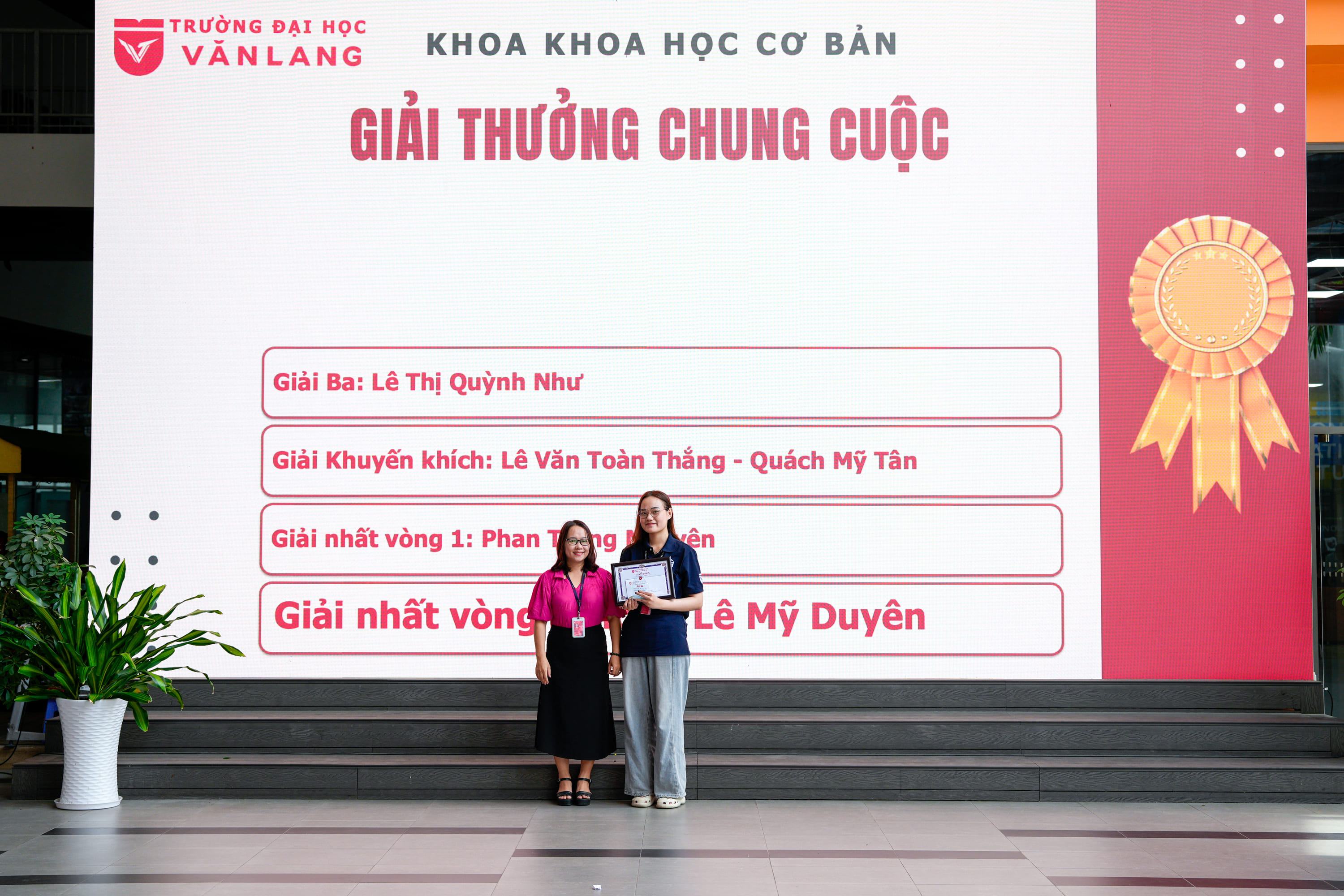 vlu-dau-truong-tri-thuc-bung-no-sinh-vien-van-lang-chinh-phuc-cuoc-thi-tim-hieu-cac-mon-khoa-hoc-dai-cuong-g.jpg