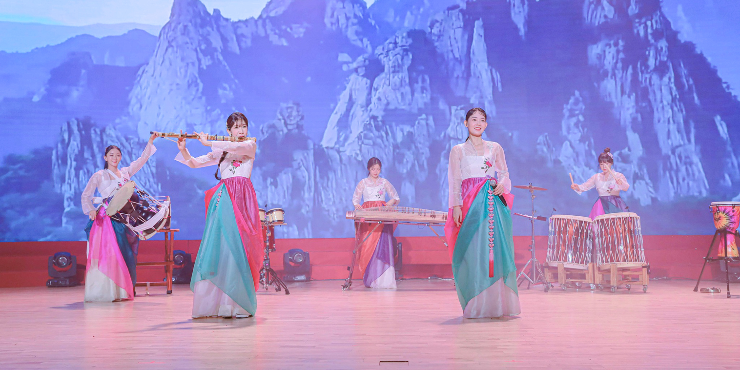 vlu-dem-am-nhac-han-quoc-ky-niem-30-nam-quan-he-ngoai-giao-viet-han-a.jpg