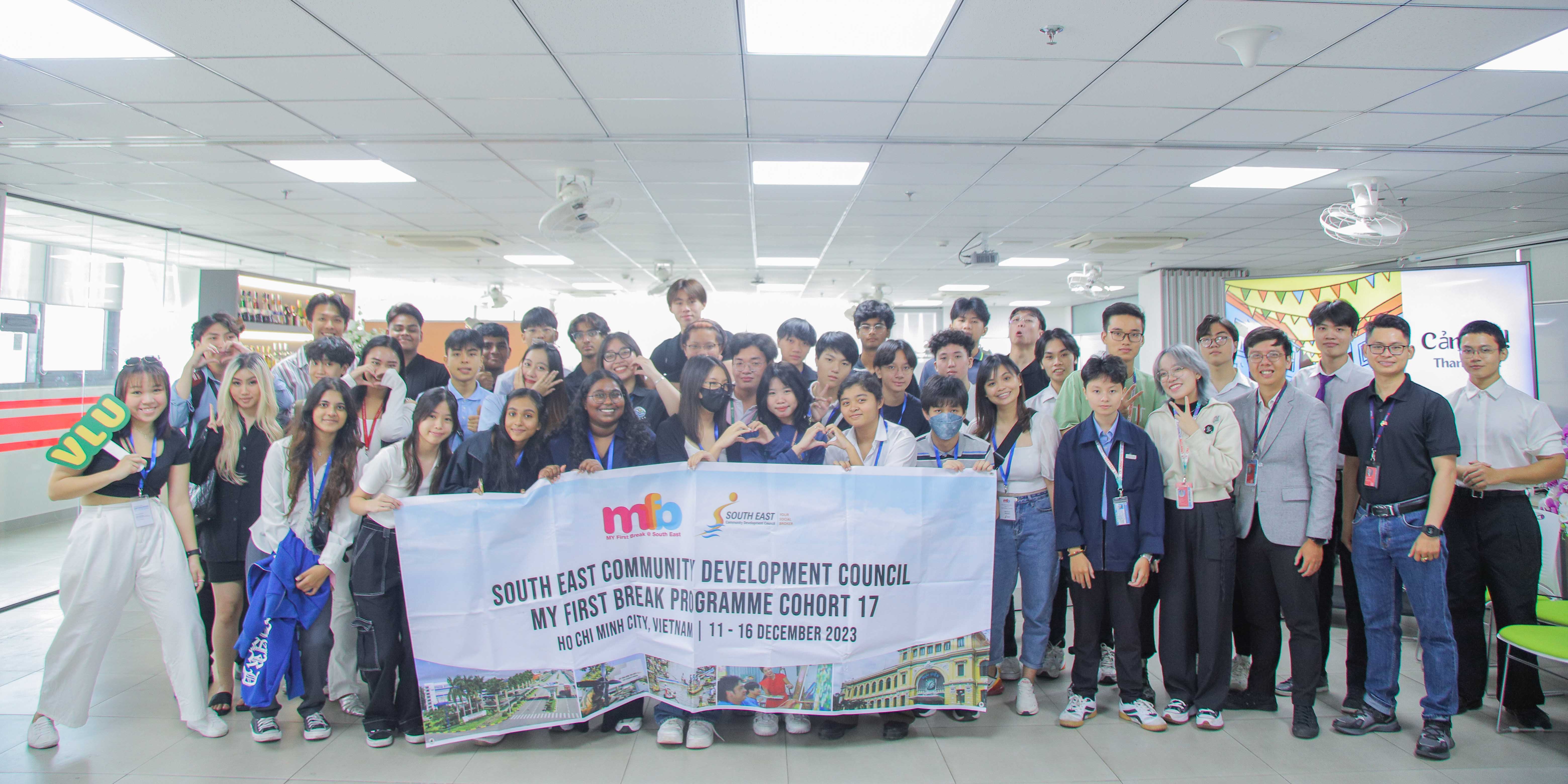 vlu-doan-sinh-vien-singapore-den-vlu-tham-quan-hoc-tap-g.jpg