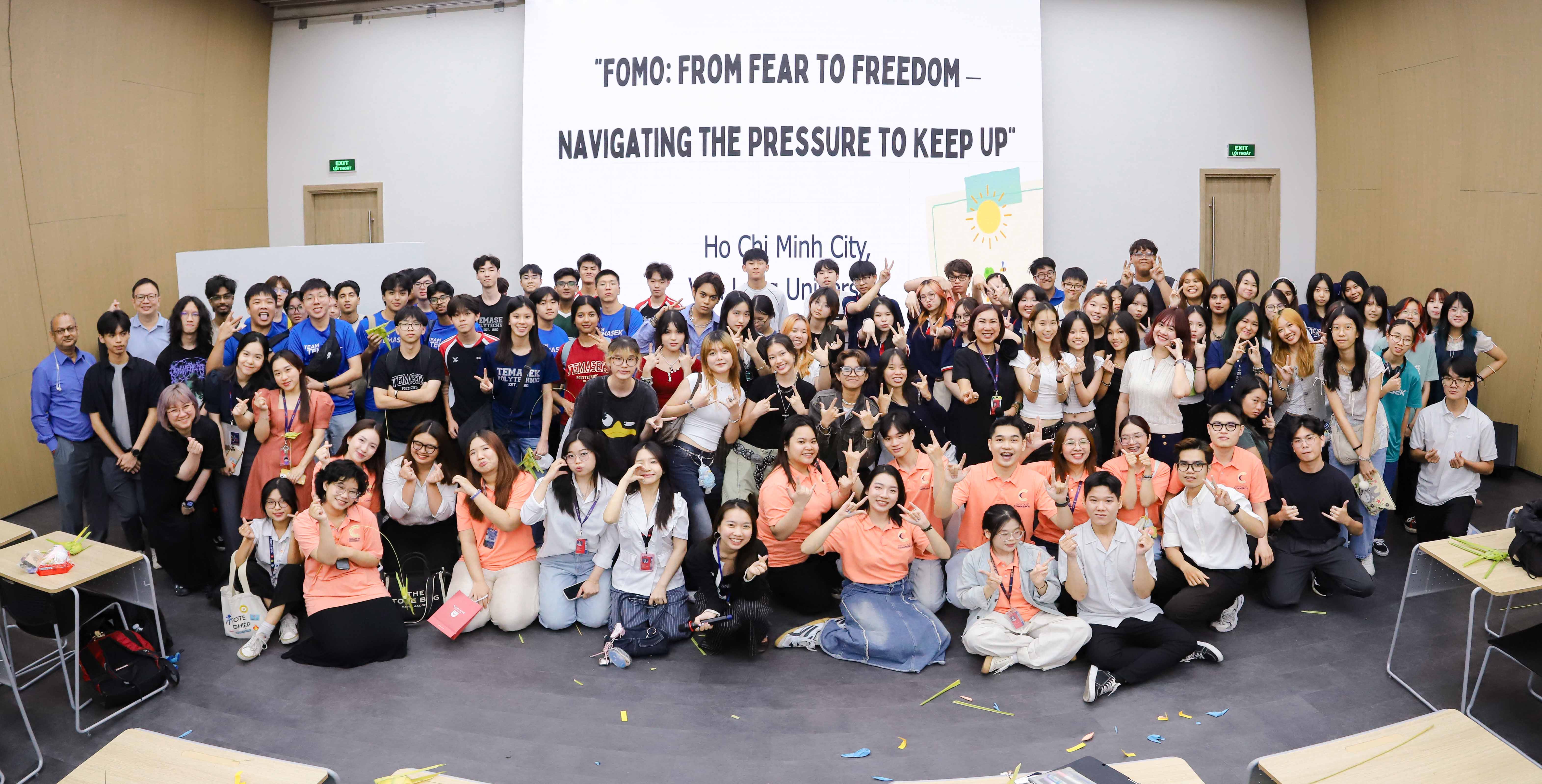 vlu-don-tiep-doan-giang-vien,-sinh-vien-truong-temasek-polytechnic-singapore-d.jpg