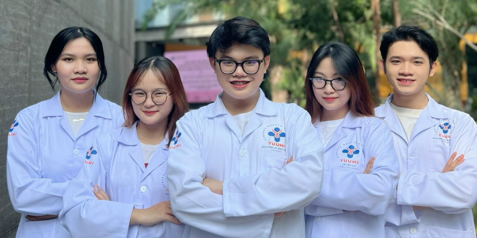 vlu-du-an-tro-ly-ao-cham-soc-suc-khoe-cua-sinh-vien-van-lang-dat-giai-tai-cuoc-thi-i’m-possible-2023-b.jpg