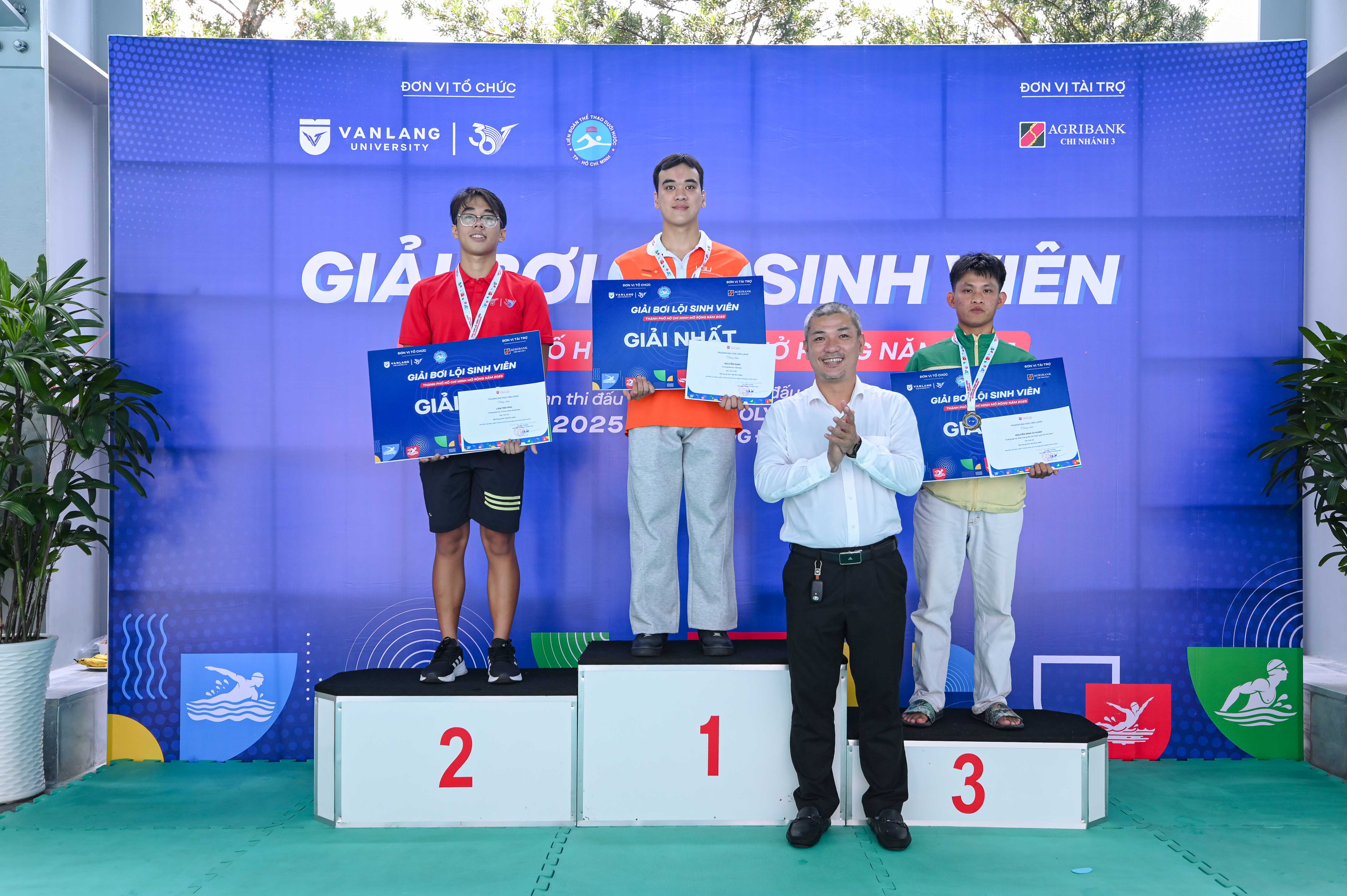 vlu-duong-dua-xanh-ruc-lua-giai-boi-loi-sinh-vien-tp-hcm-mo-rong-2025-khoi-tranh-soi-dong-i.jpg