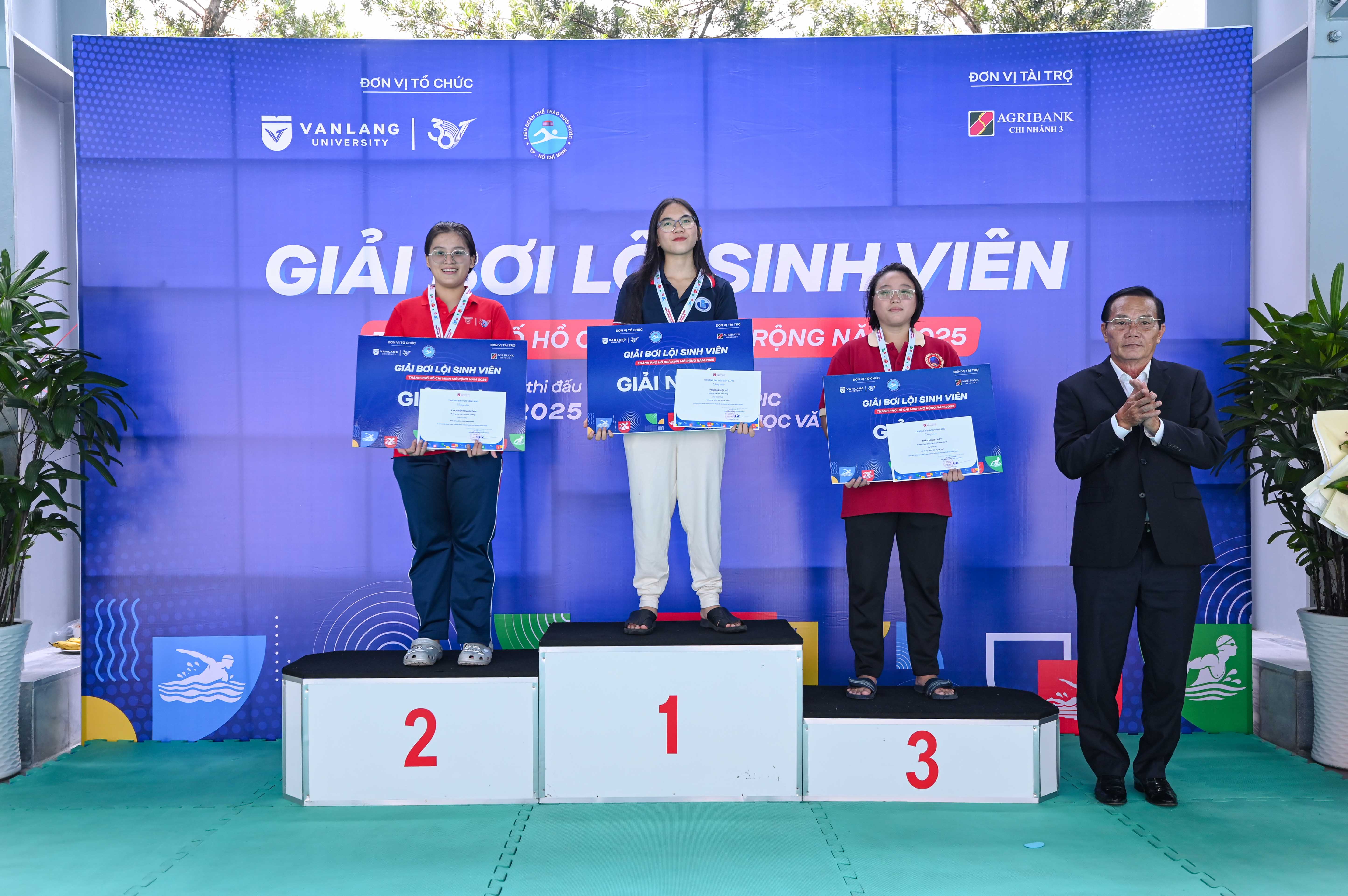 vlu-duong-dua-xanh-ruc-lua-giai-boi-loi-sinh-vien-tp-hcm-mo-rong-2025-khoi-tranh-soi-dong-l.jpg