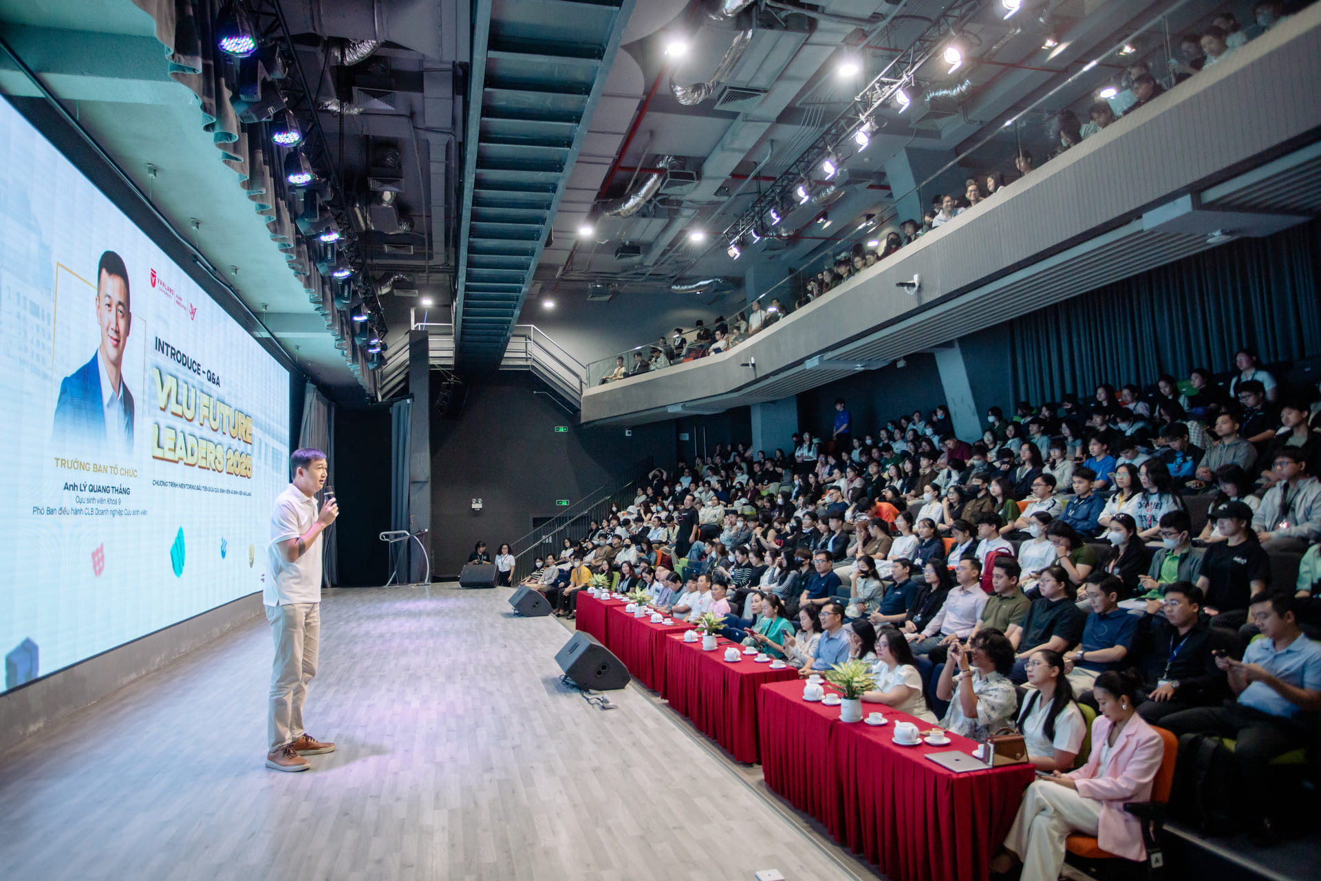vlu-future-leaders-2025-truong-dai-hoc-van-lang-lan-dau-tien-trien-khai-mo-hinh-mentoring-ket-noi-cuu-sinh-vien-va-sinh-vien-.jpg