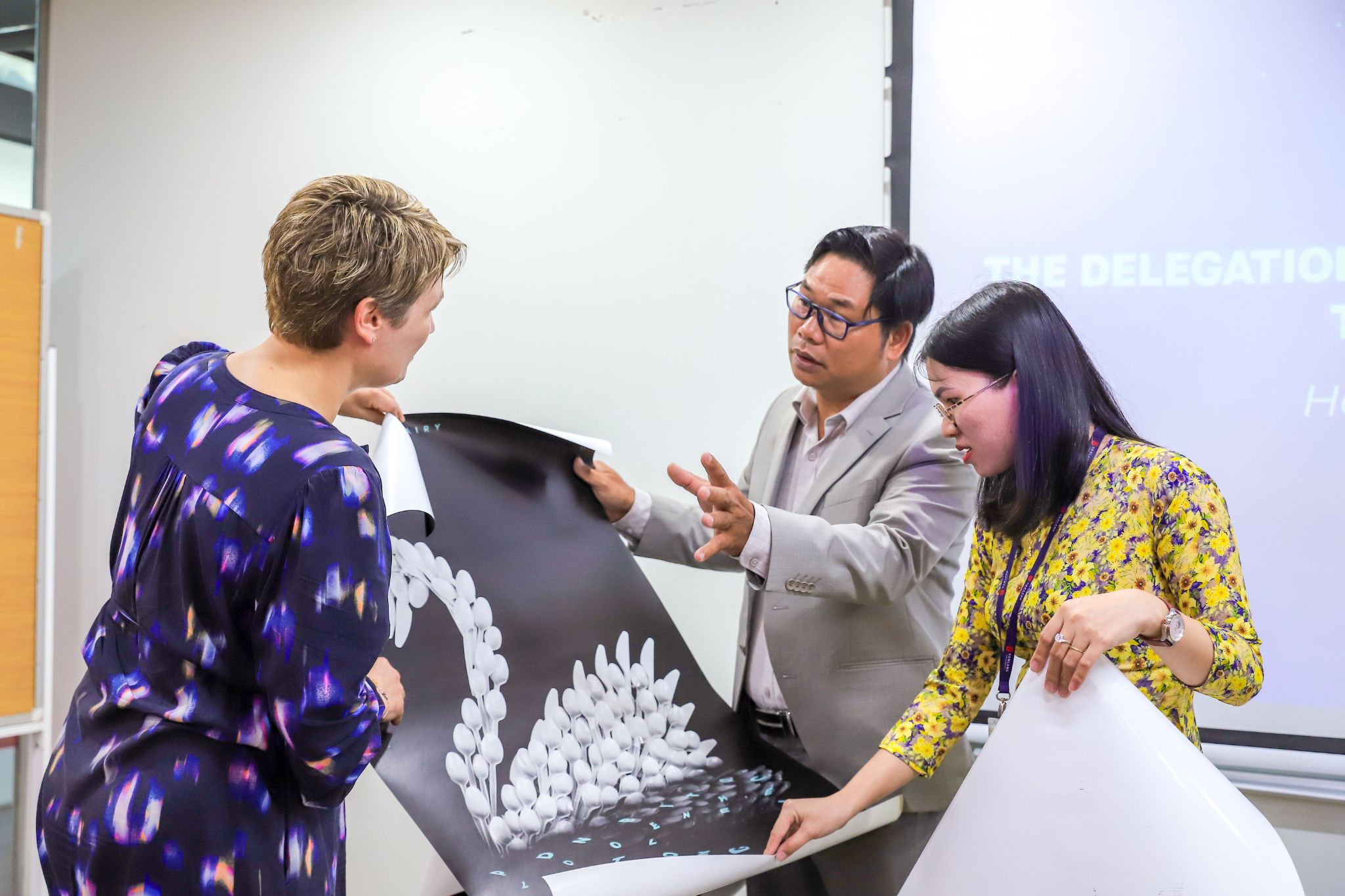 vlu-gap-go-doan-giang-vien-va-sinh-vien-design-school-hoejer-d.jpg
