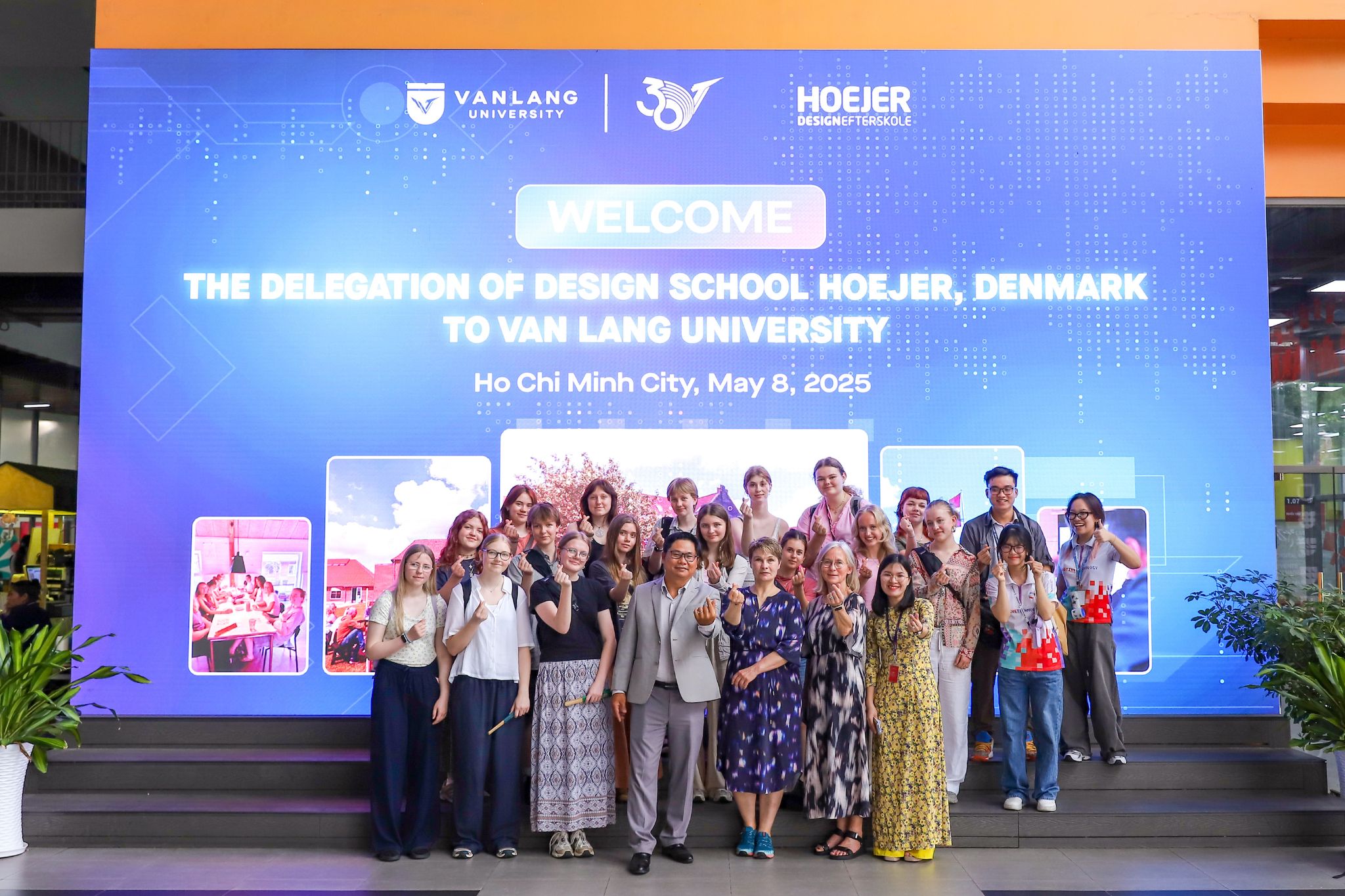 vlu-gap-go-doan-giang-vien-va-sinh-vien-design-school-hoejer-f.jpg