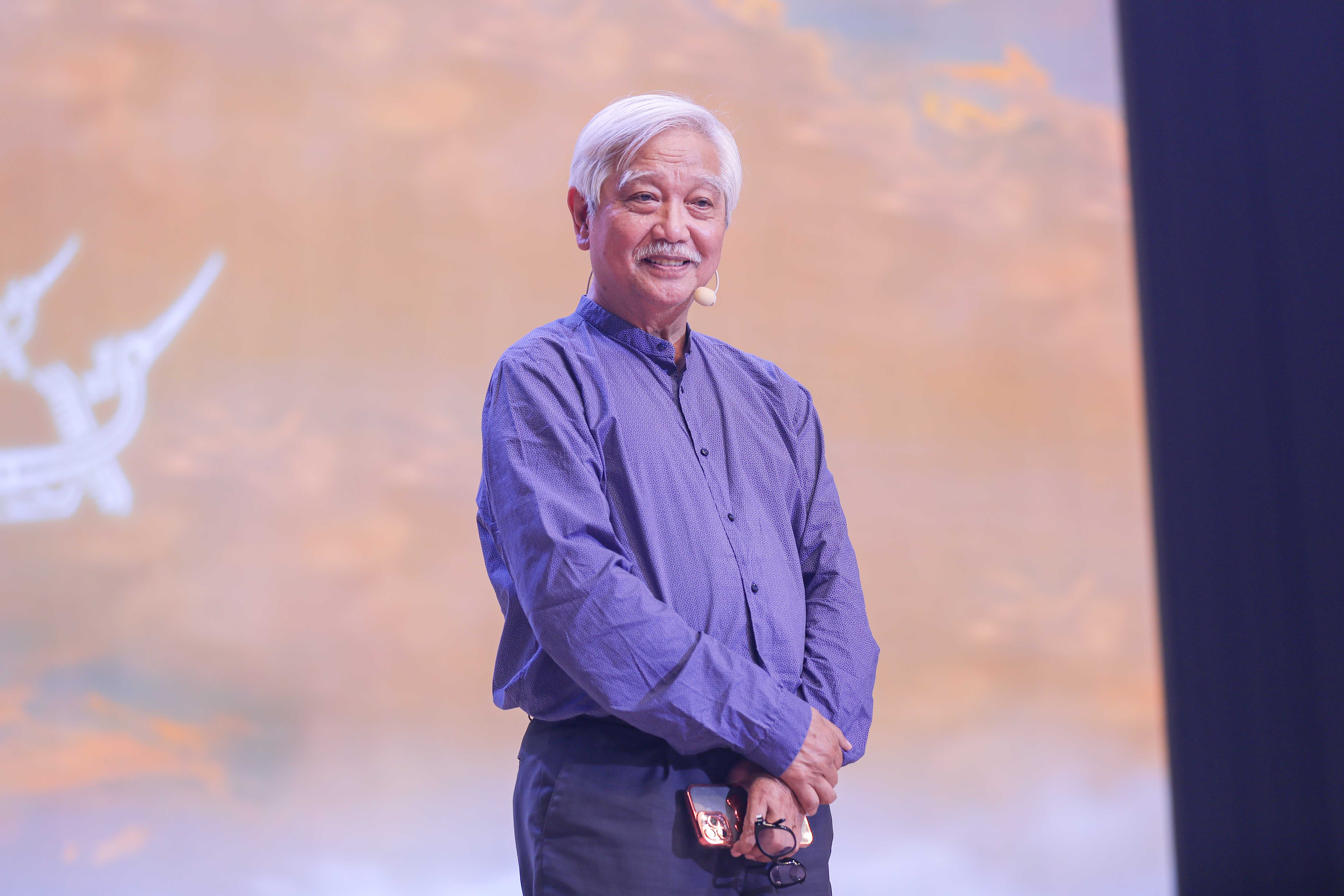 vlu-giao-luu-cung-nha-nghien-cuu-lich-su-duong-trung-quoc-voi-chuyen-de-van-lang-lang-va-nuoc-e.jpg
