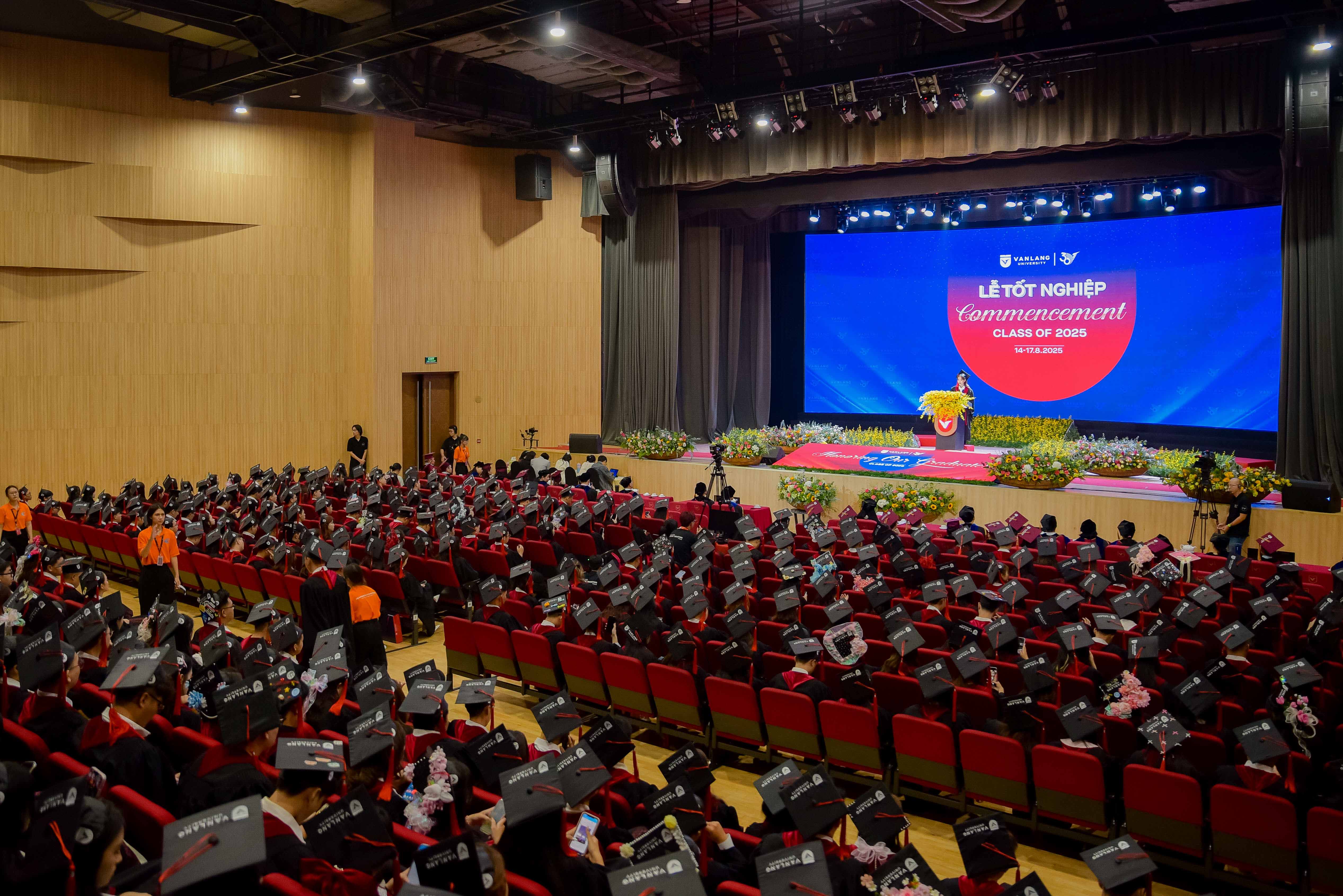 vlu-hanh-trinh-truong-thanh-tu-nhung-ket-noi-yeu-thuong-cua-thu-khoa-dang-thi-minh-thu-a.jpg