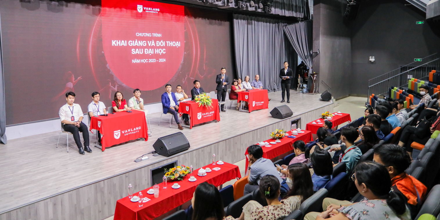 vlu-hoc-vien-sau-dai-hoc-tham-du-chuong-trinh-khai-giang-va-doi-thoai-nam-hoc-2023-2024-a.jpg