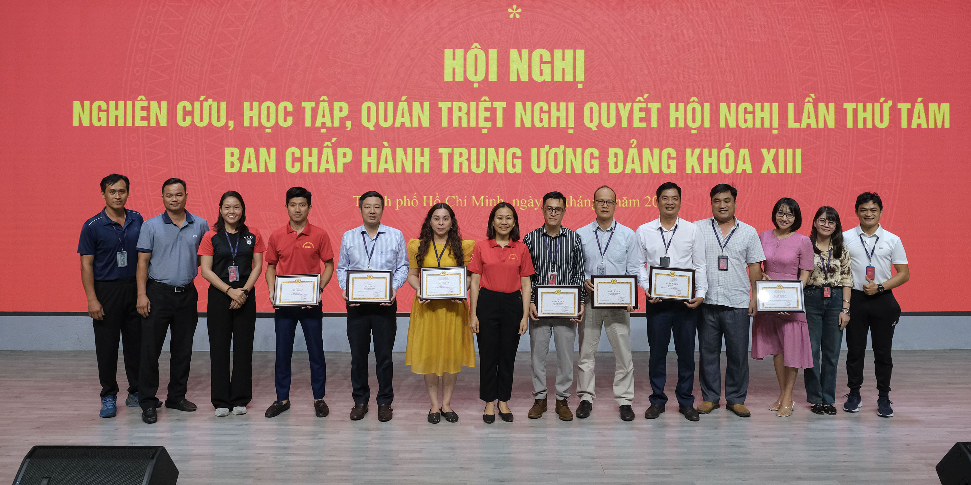 vlu-hoi-nghi-nghien-cuu-hoc-tap-quan-triet-nghi-quyet-hoi-nghi-lan-thu-tam-ban-chap-hanh-trung-uong-dang-khoa-xiii-f.jpg