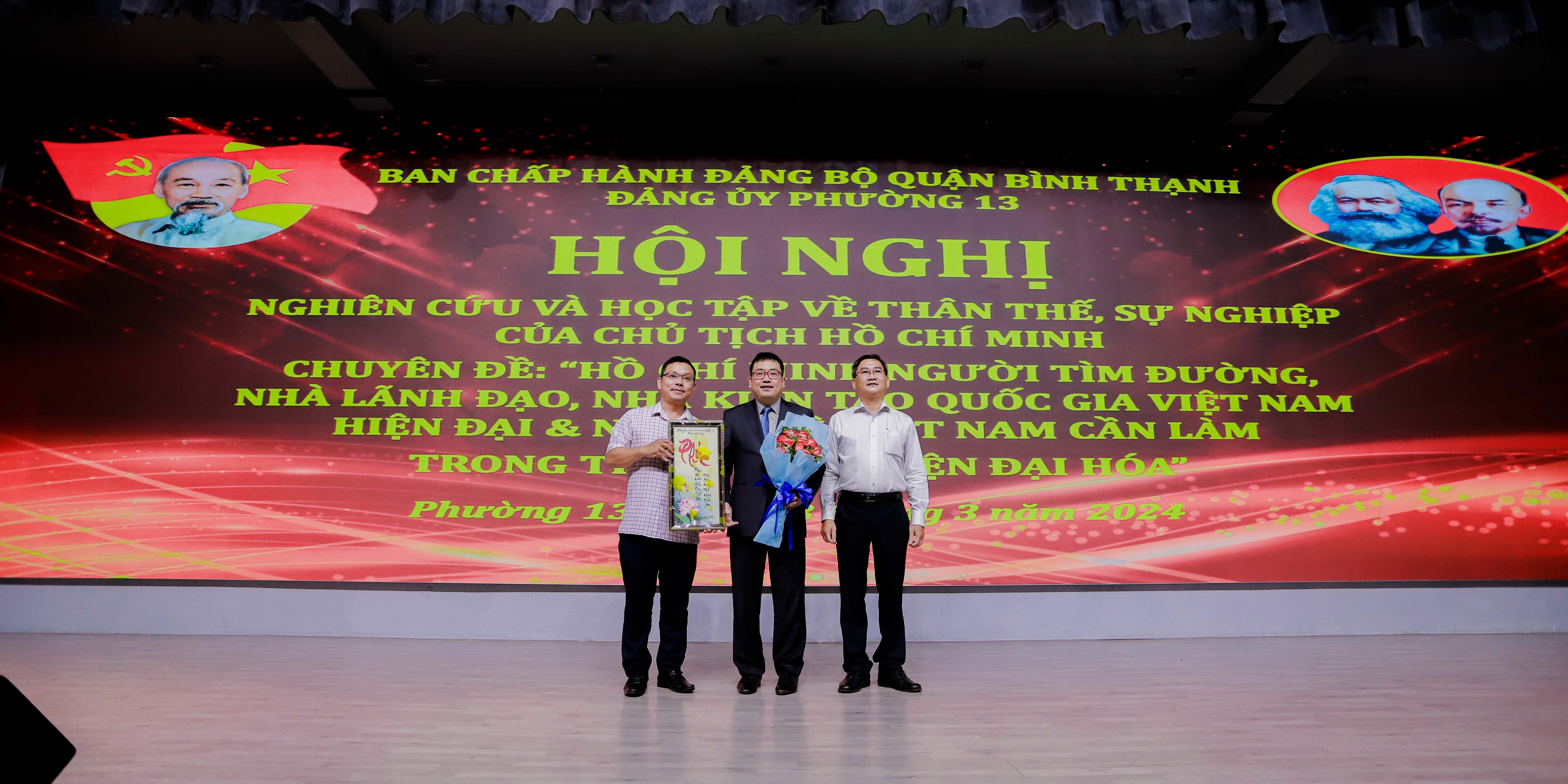 vlu-hoi-nghi-nghien-cuu-va-tap-huan-ve-than-the-su-nghiep-cua-chu-tich-ho-chi-minh-c.jpg