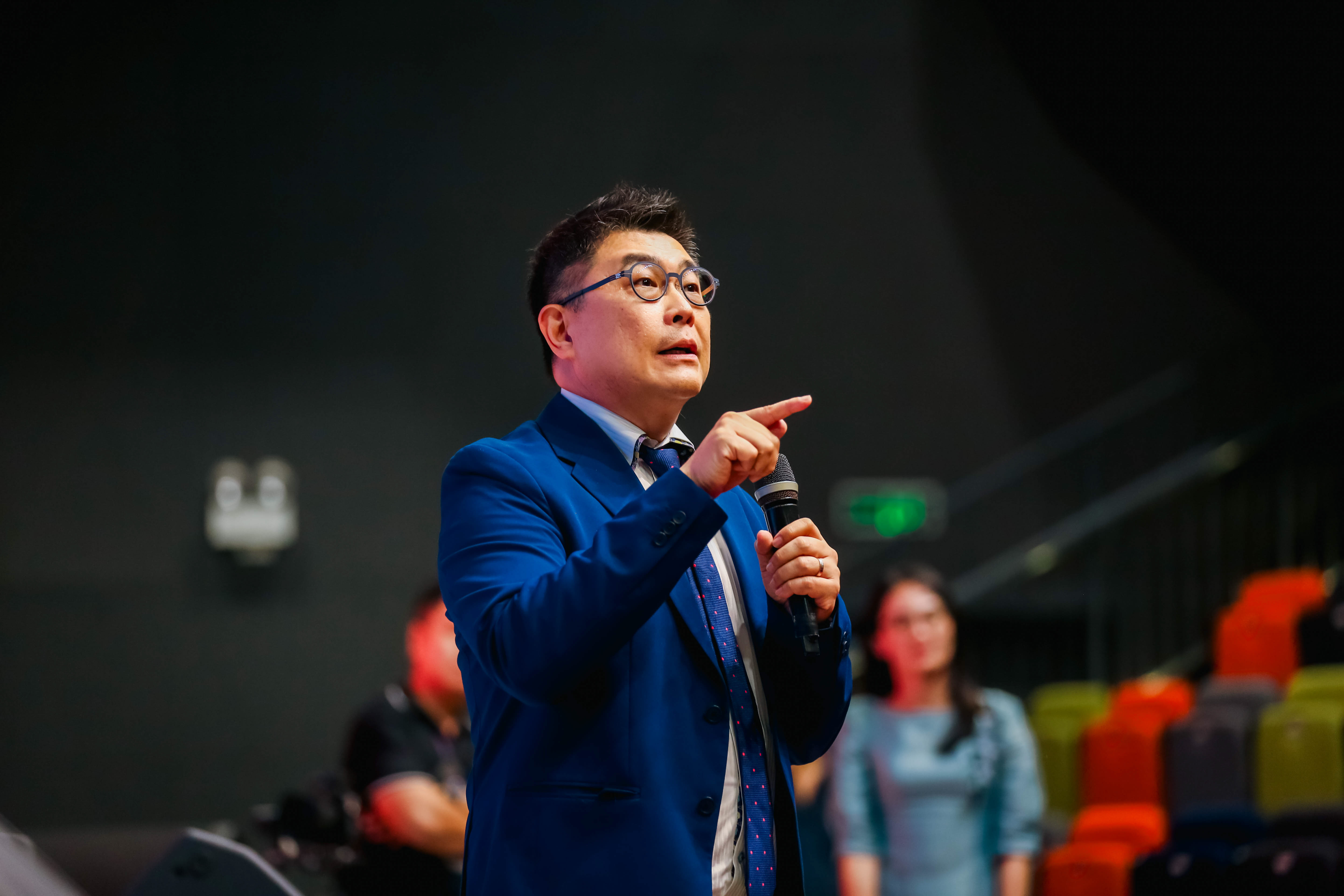 vlu-hoi-thao-periodontology-va-implant-interface-symposium-c.jpg