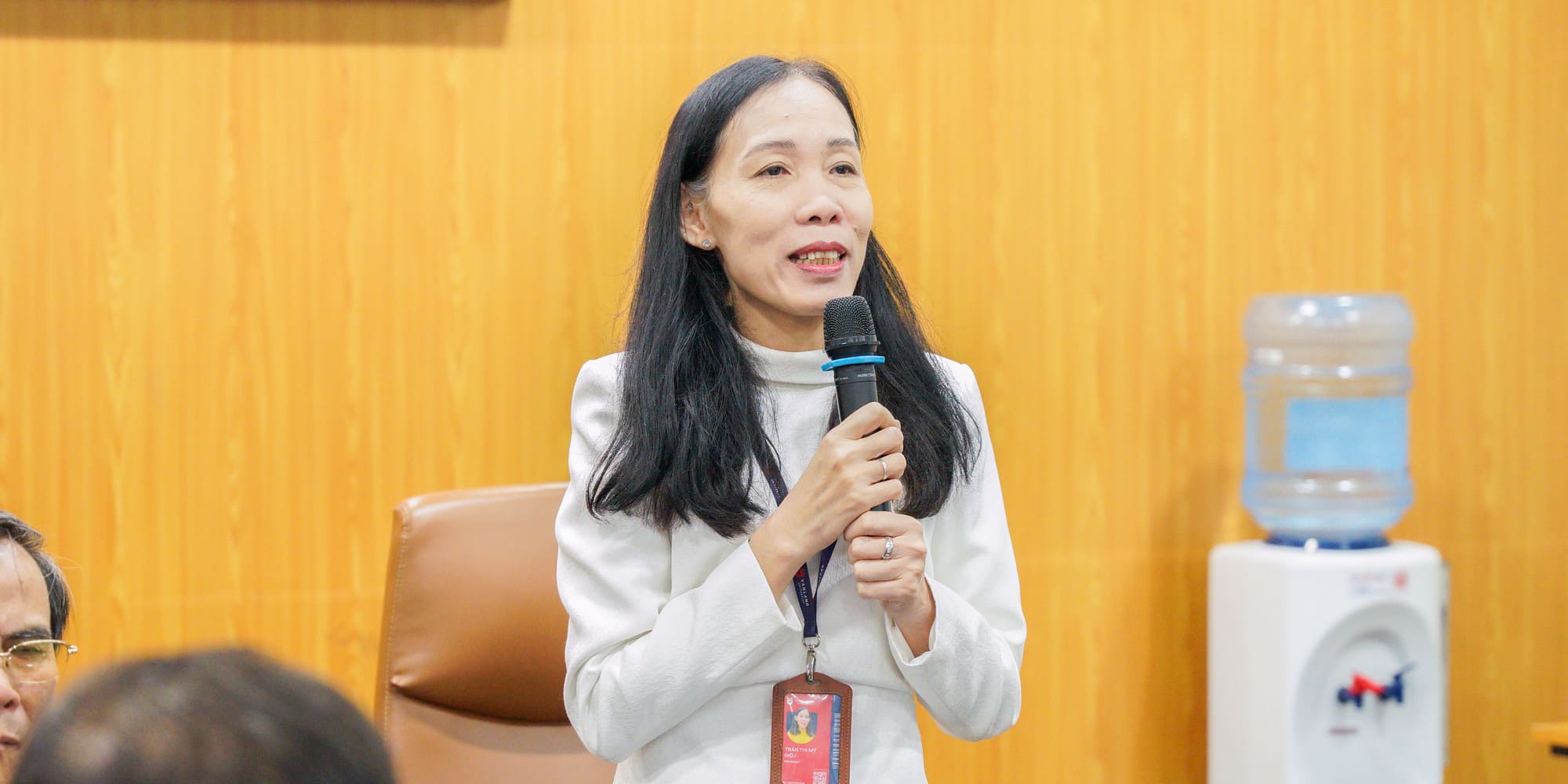 vlu-hoi-thao-ung-dung-cong-nghe-hien-dai-phat-trien-cac-san-pham-moi-trong-linh-vuc-cntt-sh-mt-a.jpg