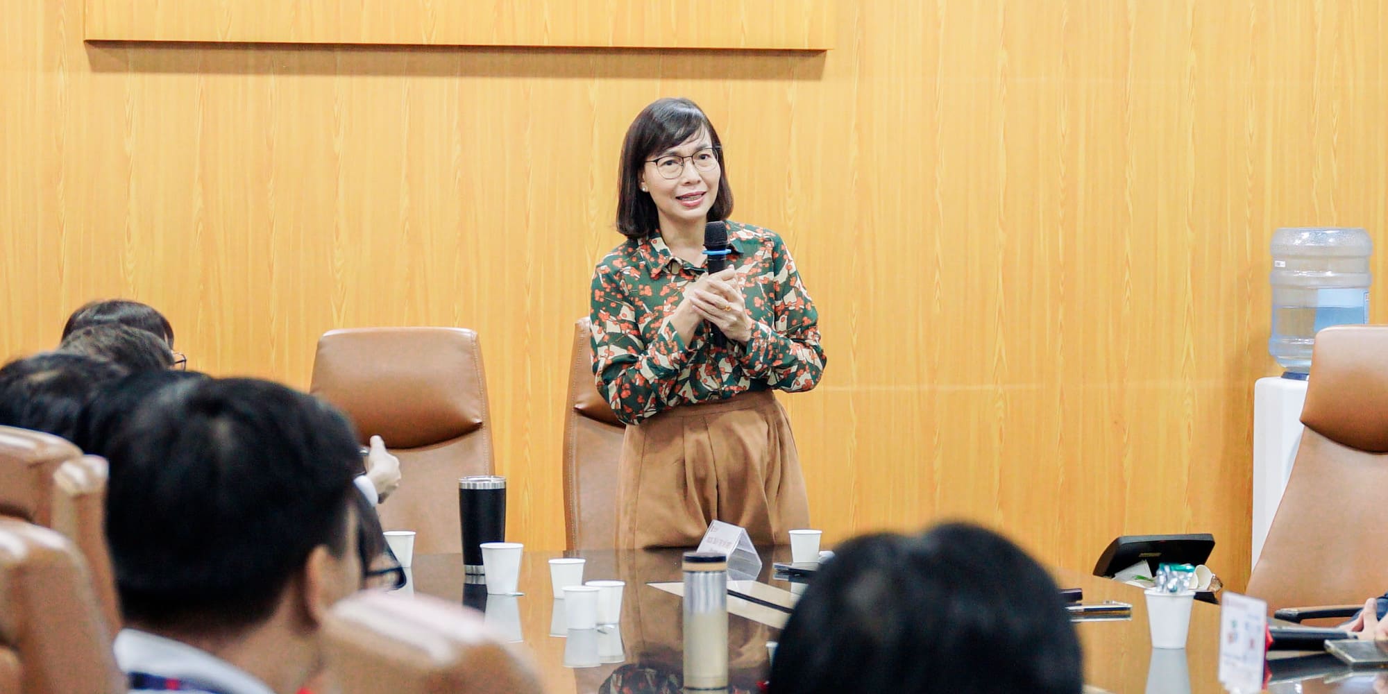 vlu-hoi-thao-ung-dung-cong-nghe-hien-dai-phat-trien-cac-san-pham-moi-trong-linh-vuc-cntt-sh-mt-c.jpg