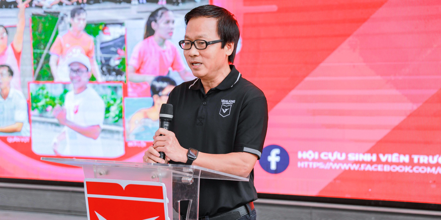 vlu-hon-100-cuu-sinh-vien-tranh-tai-bo-mon-dien-kinh-tai-khai-mac-hoi-thao-cuu-sinh-vien-van-lang-nam-2023-b.jpg