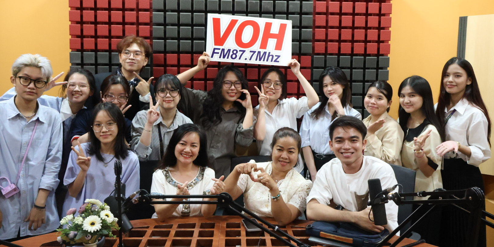 vlu-honoree-tham-gia-thuc-hoc-tai-dai-tieng-noi-nhan-dan-tp-hcm-d.jpg