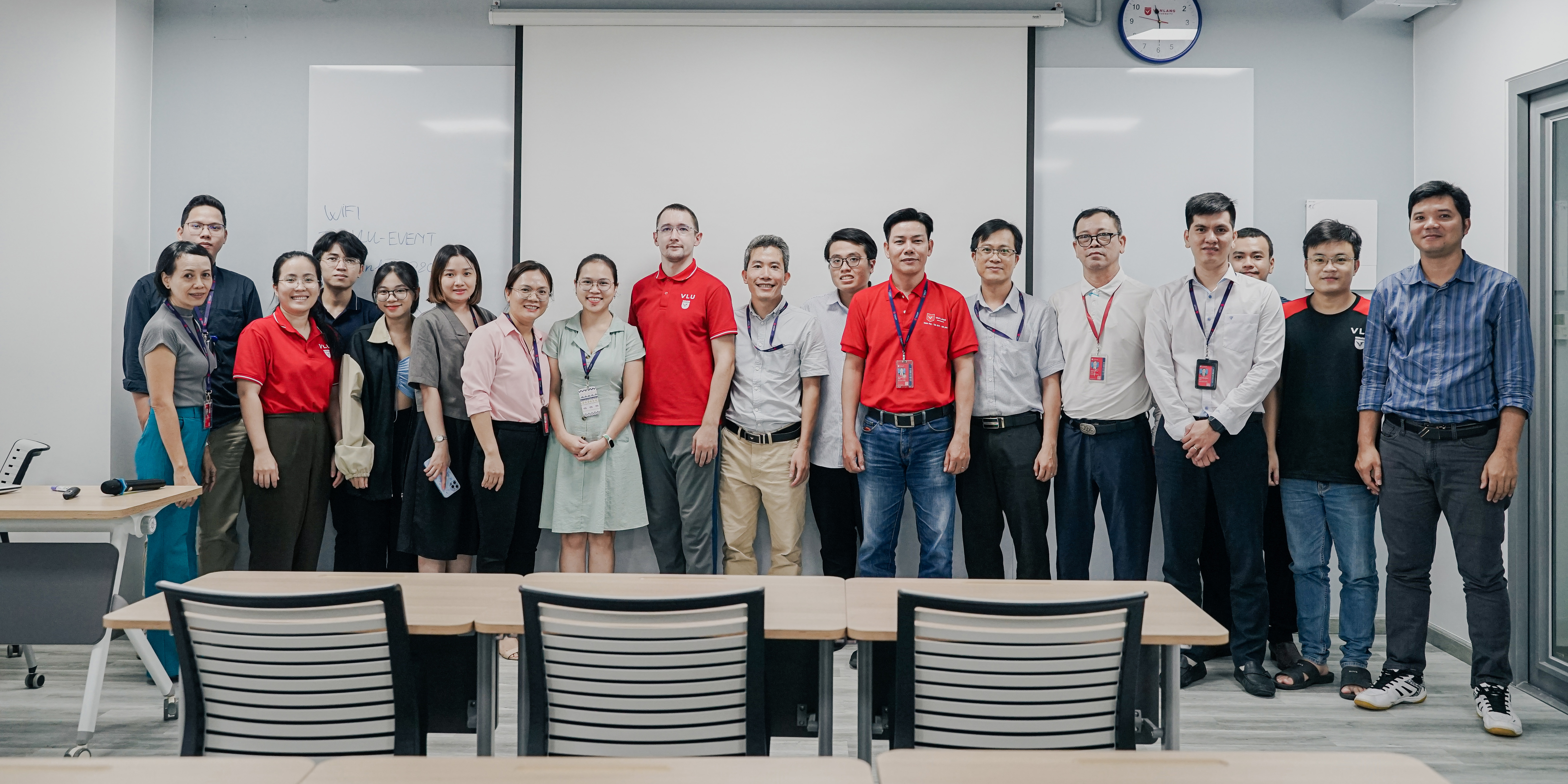 vlu-huong-dan-workshop- thuc-hanh-hoc-may-va-tri-tue-nhan-tao-tren-platform-chuyen-nghiẹp-ma-nguon-mo-kaggle-f.jpg