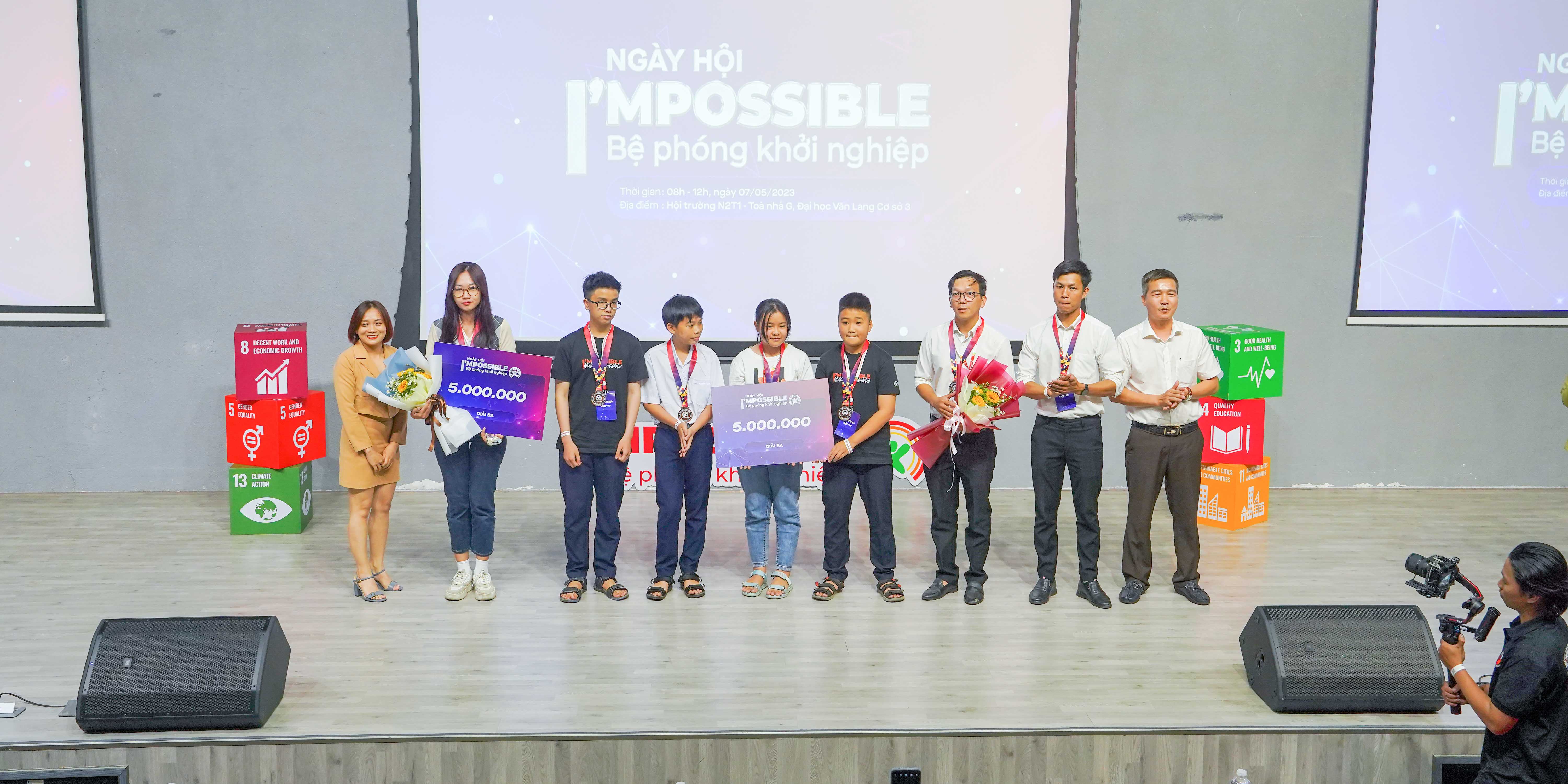 vlu-i-am-possible-be-phong-khoi-nghiep-cho-nguoi-tre-i.jpg