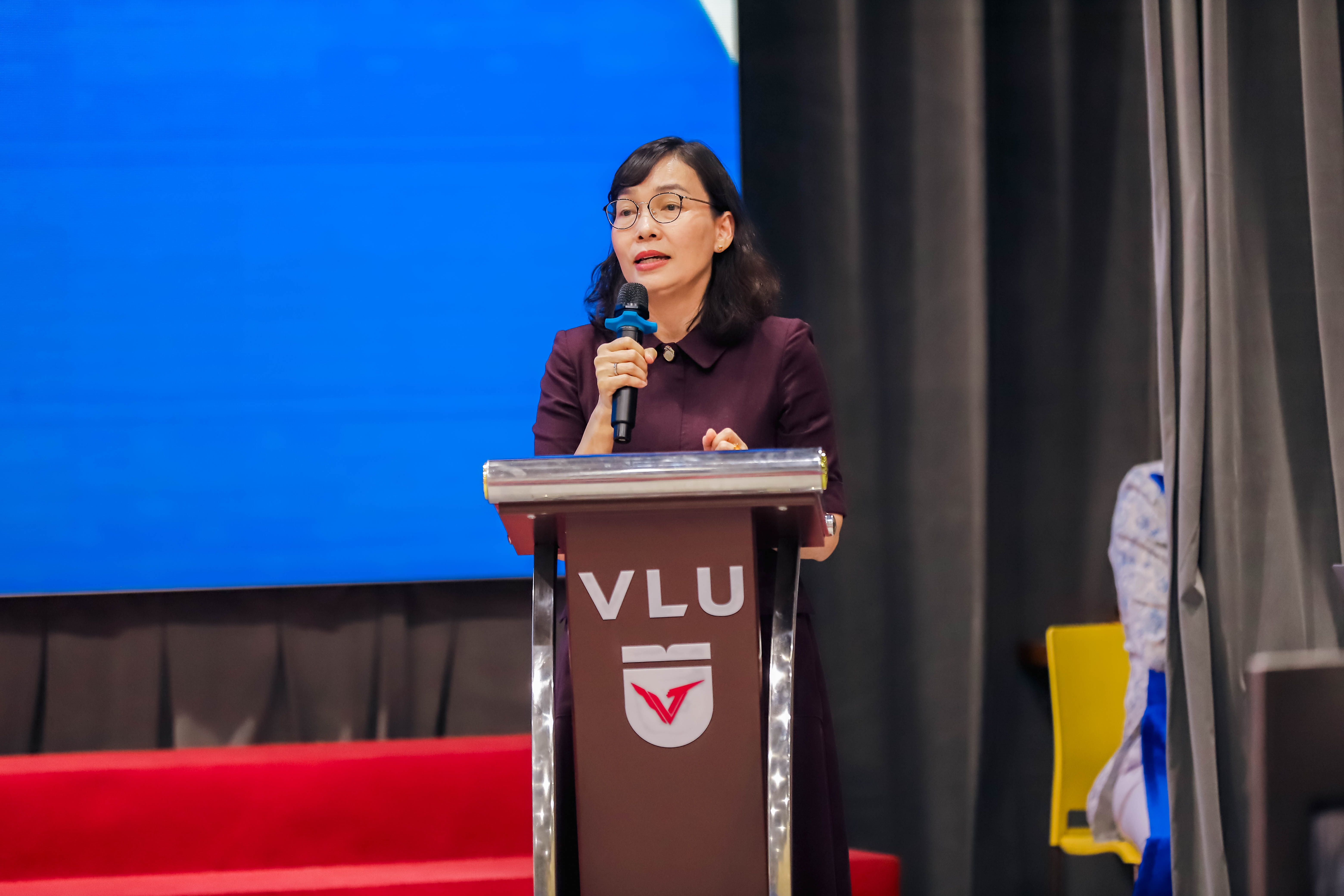 vlu-k-dieu-duong-vlu-tang-cuong-giao-luu-htqt-va-thuc-day-thuc-g.jpg