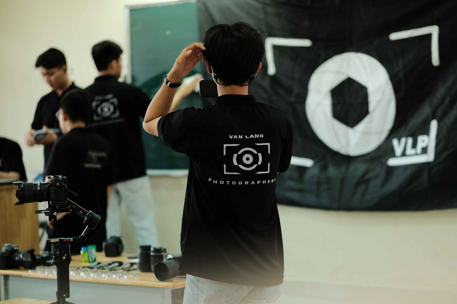 vlu-ket-noi-clb-thpt-mac-dinh-chi-h.jpg