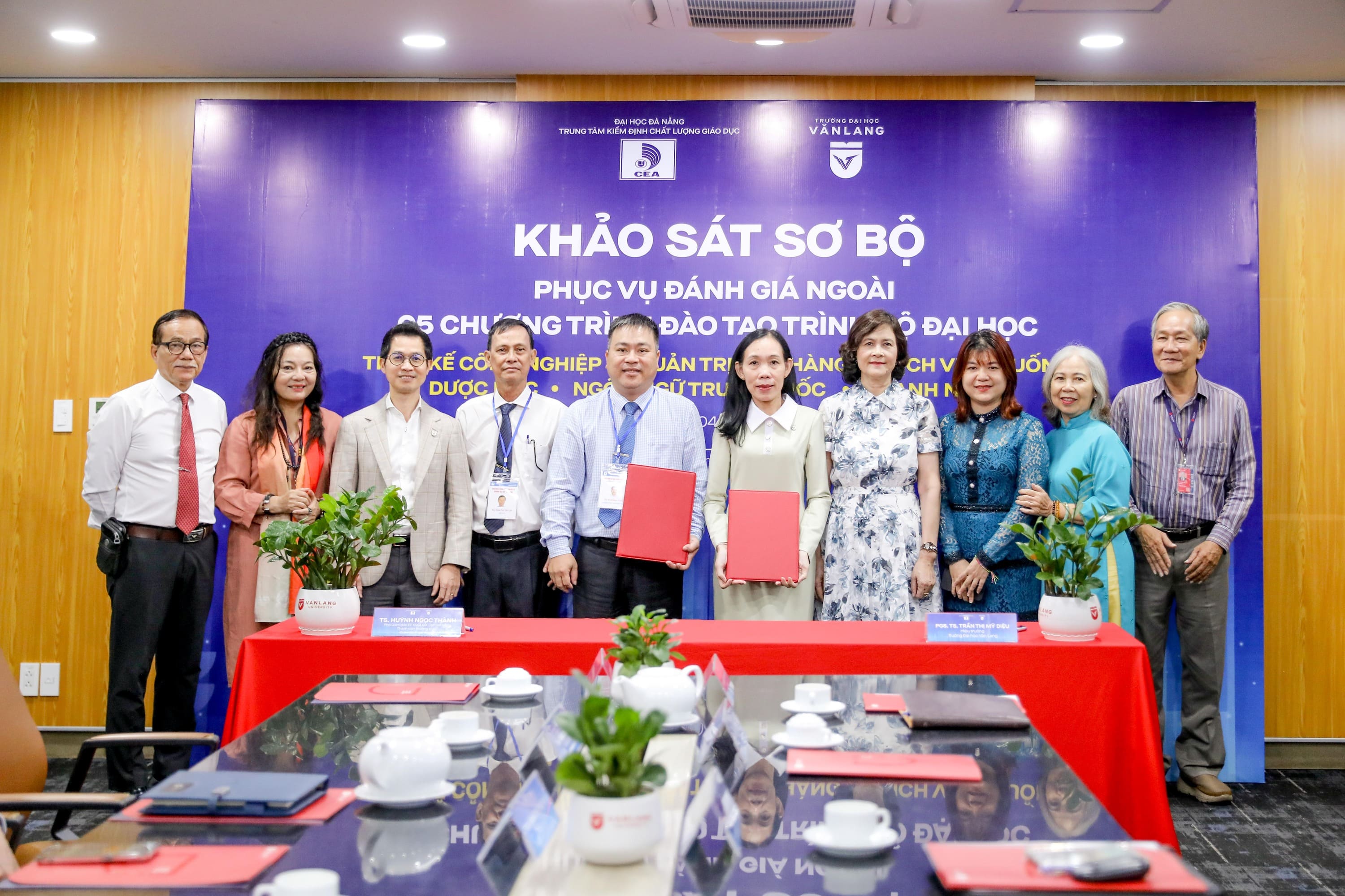 vlu-khao-sat-so-bo-danh-gia-ngoai-05-chuong-trinh-dao-tao-trinh-do-dai-hoc-tai-truong-dai-hoc-van-lang_e.jpg