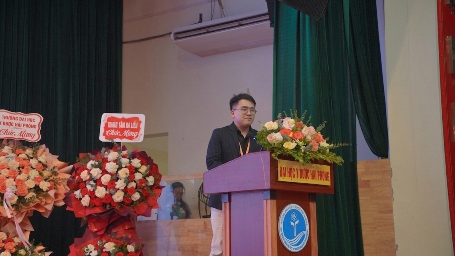 vlu-khoa-y-van-lang-dau-an-tri-thuc-tren-cac-dien-dan-y-khoa-toan-quoc-5.jpg
