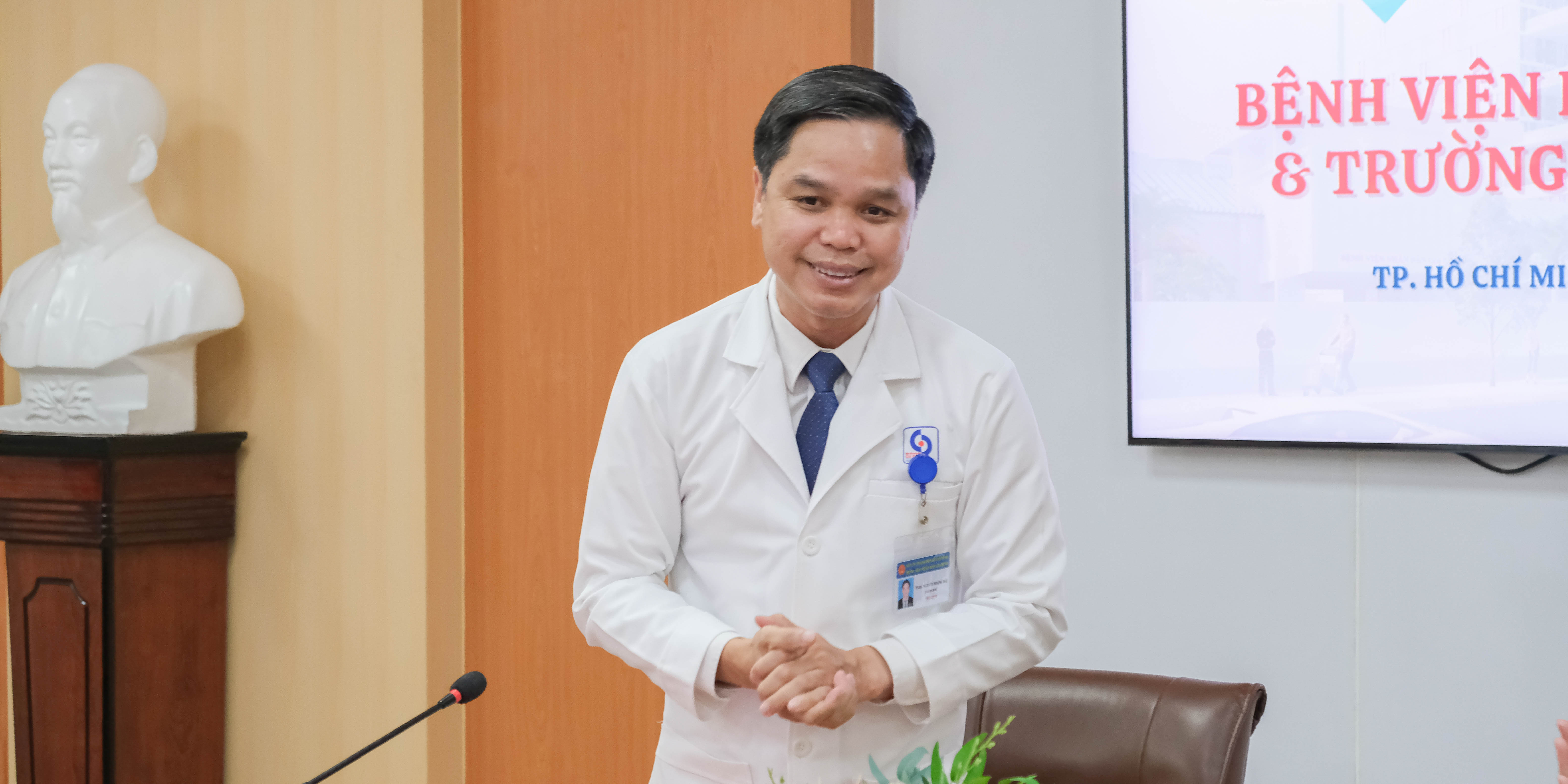 vlu-ky-ket-hop-tac-toan-dien-voi-benh-vien-nhan-dan-gia-dinh-c.jpg