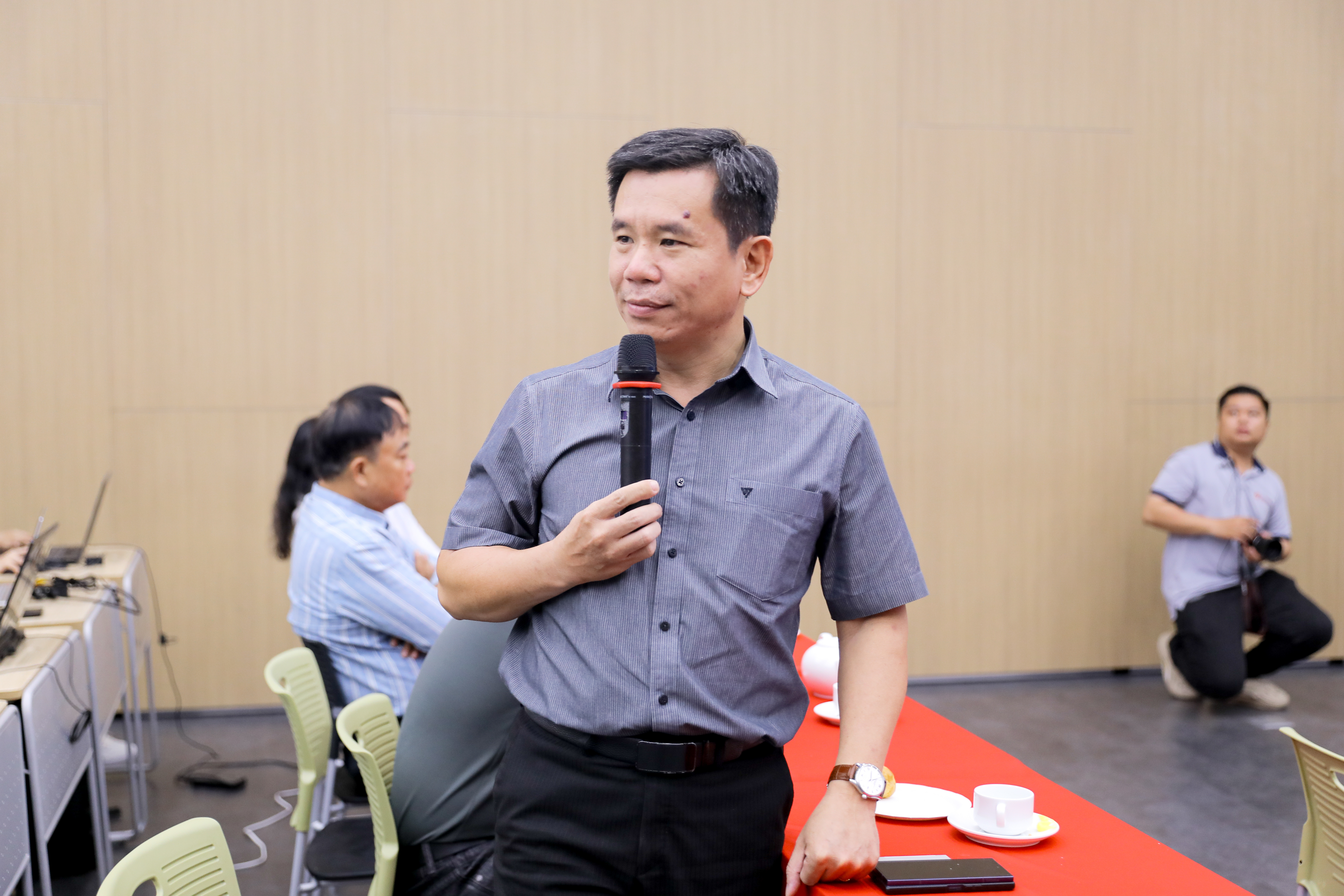 vlu-ky-su-xay-dung-trong-ky-nguyen-so-lam-chu-tri-tue-nhan-tao-de-but-pha-nang-suat-d.jpg