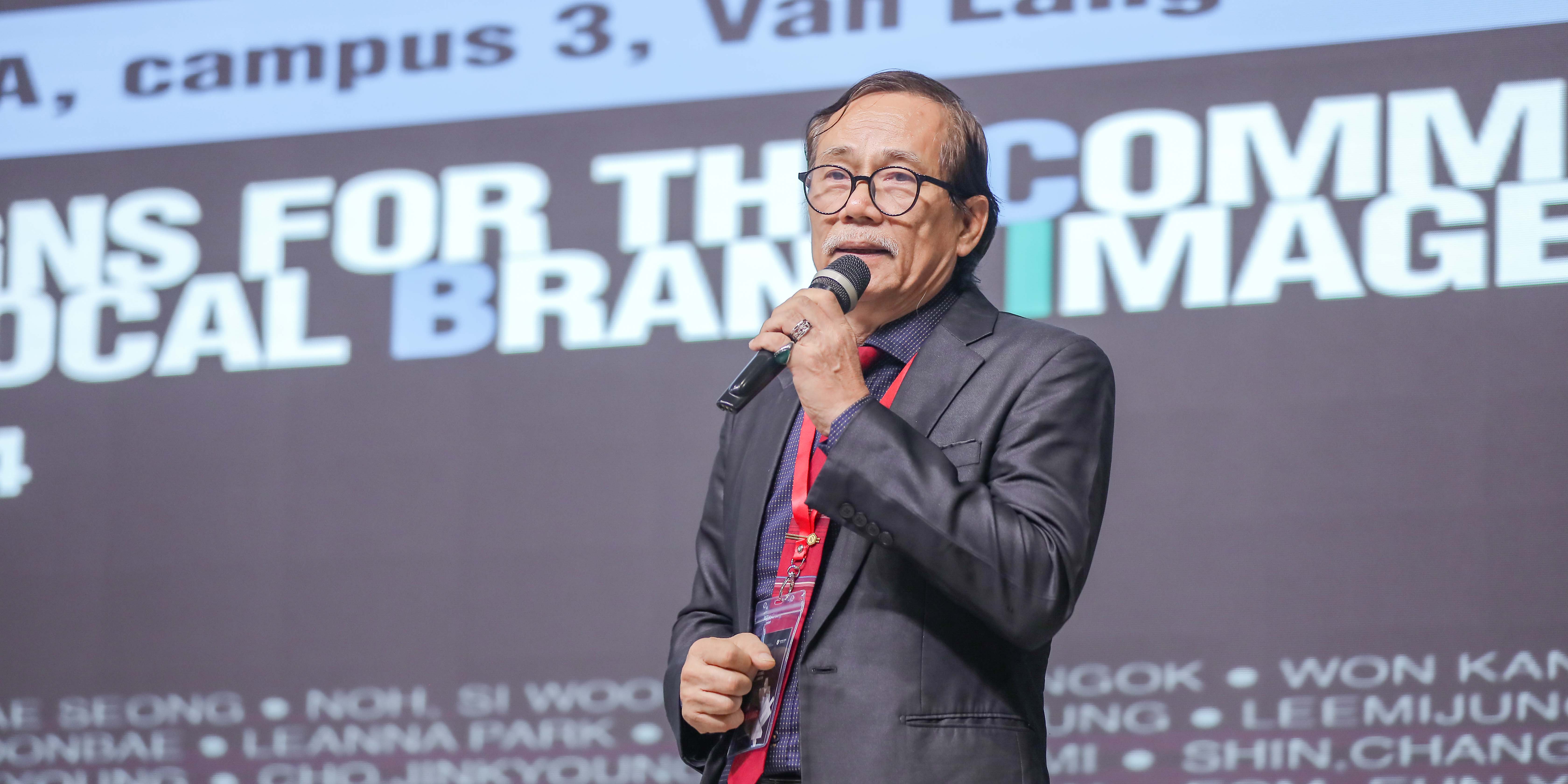 vlu-lan-dau-tien-dang-cai-trien-lam-quoc-te-ve-thiet-ke-sang-tao-b.jpg