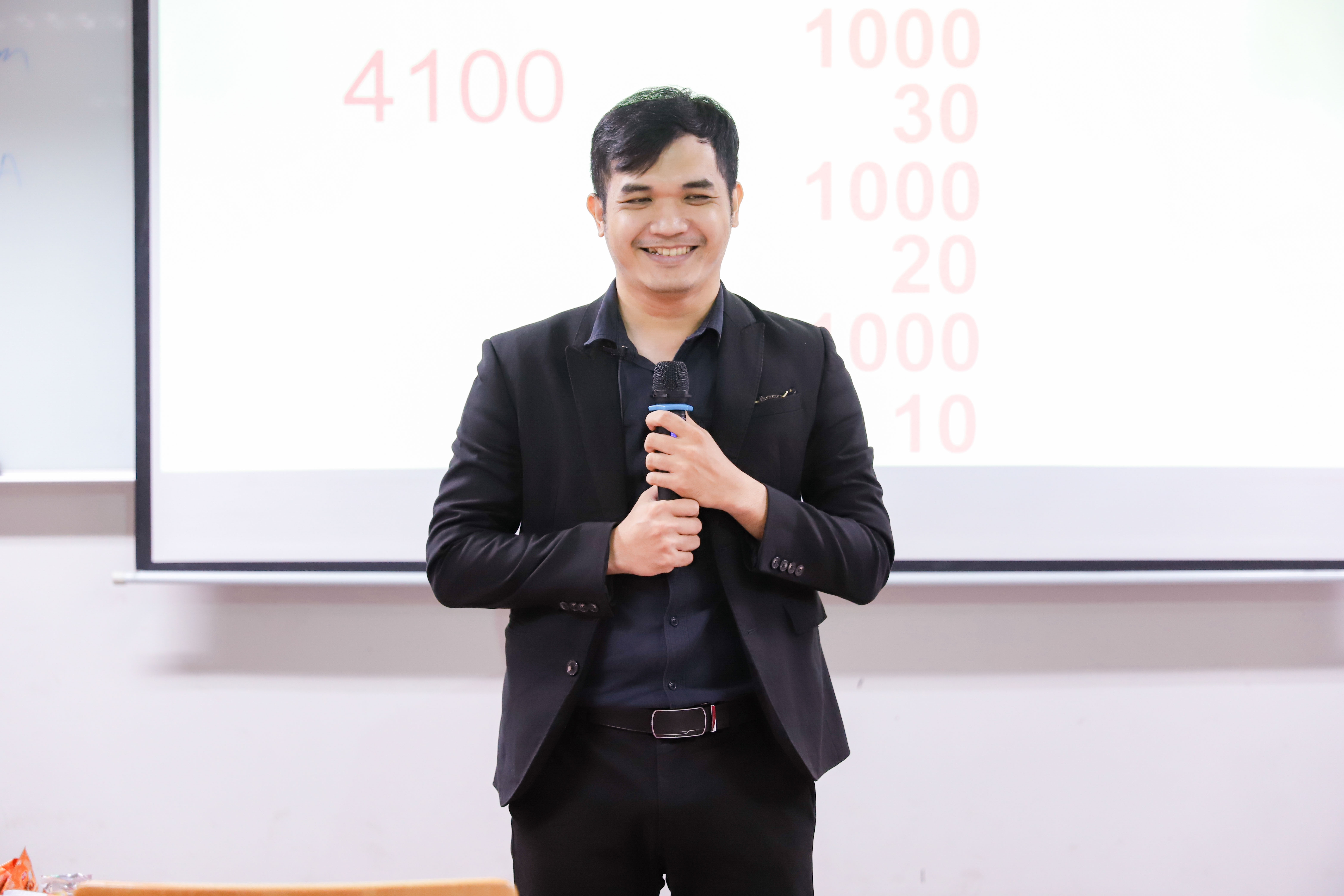 vlu-mot-cham-den-ky-nguyen-quan-tri-so-cung-hoc-vien-vien-dao-tao-quoc-te-b.jpg
