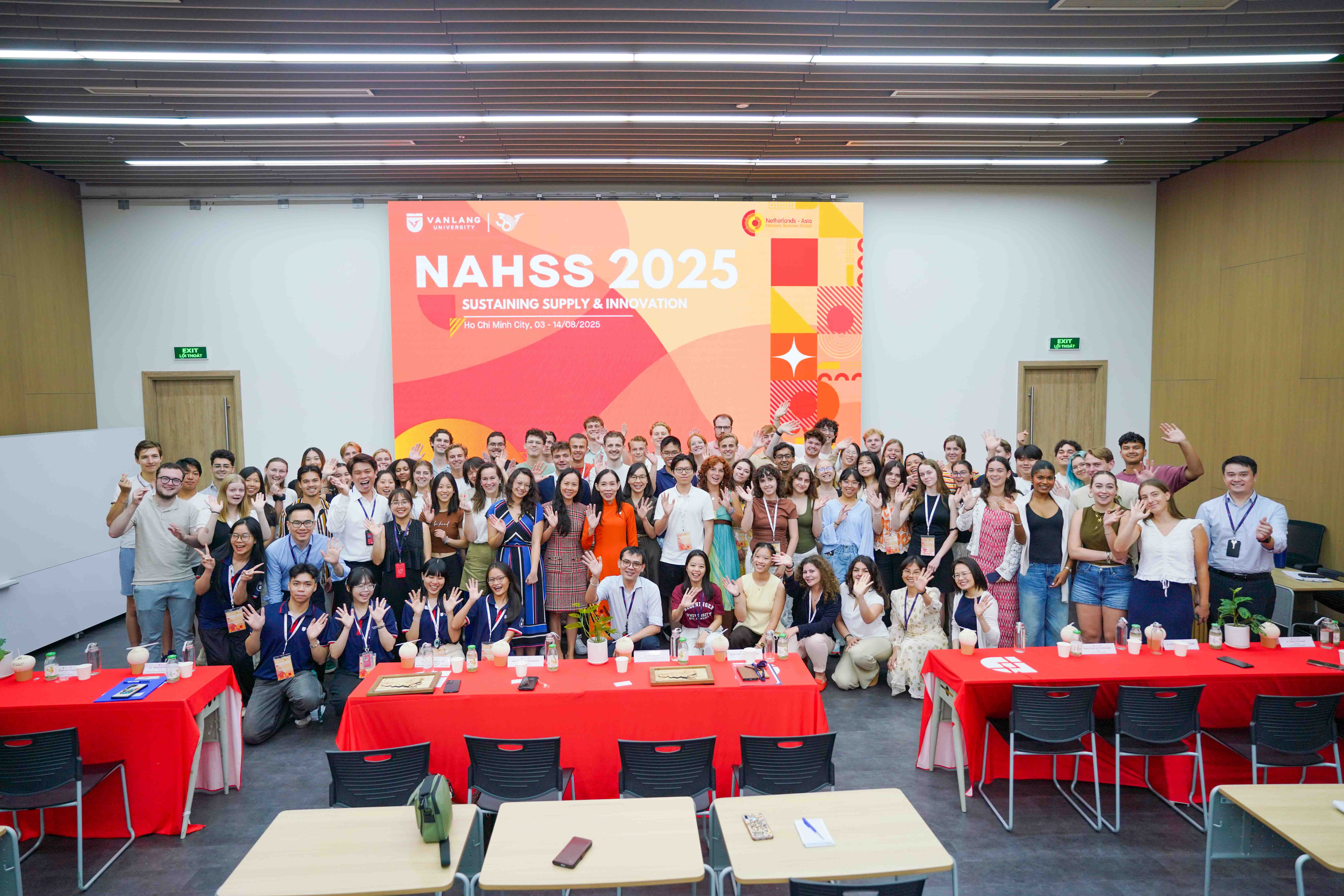 vlu-nahss-2025-sustaining-supply-va-innovation-sinh-vien-ha-lan-hoc-tap-va-trai-nghiem-tai-vlu-d.jpg