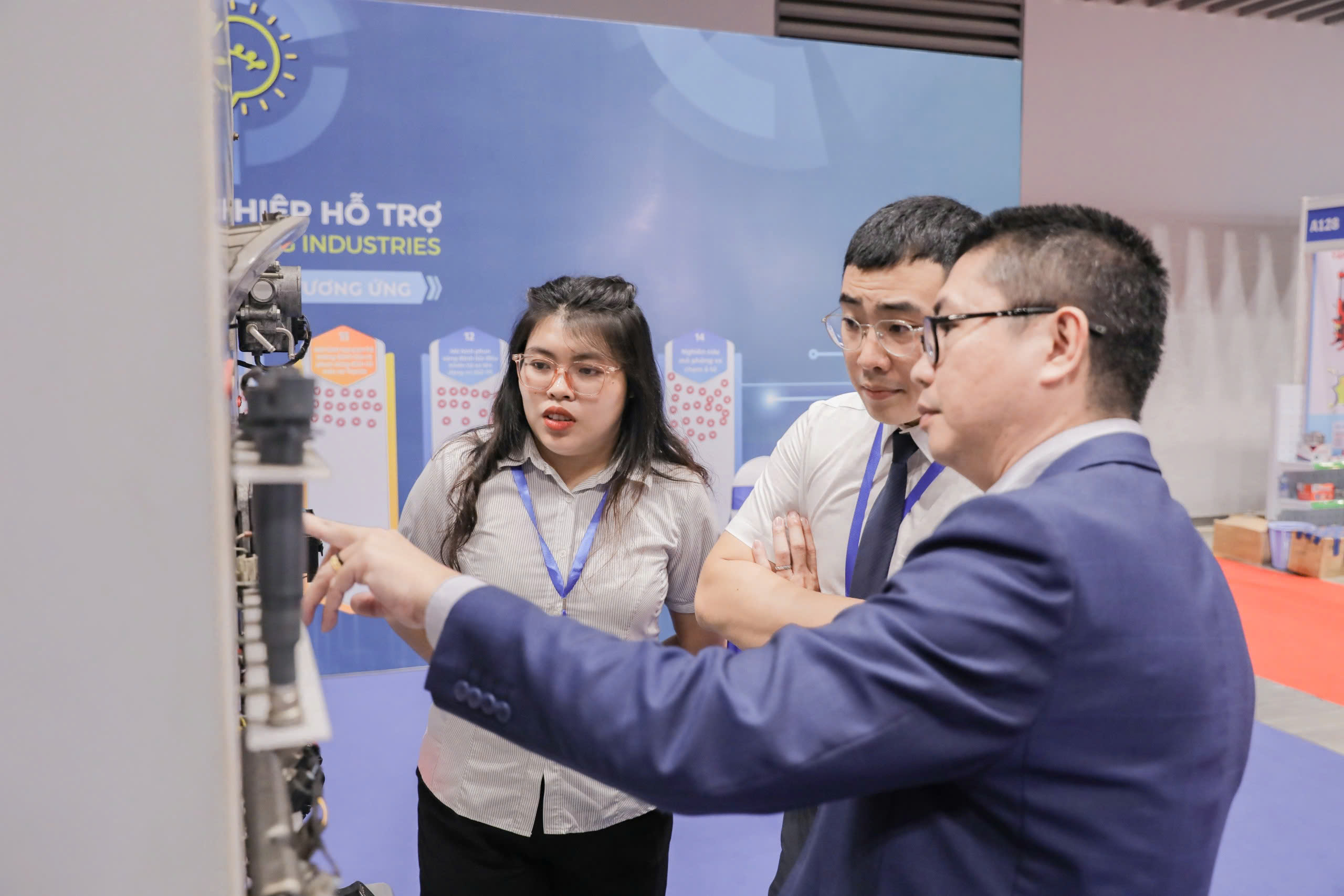 vlu-nha-khoa-hoc-van-lang-lot-top-9-dai-dien-viet-nam-tham-gia-lif-global-2026 d.jpg