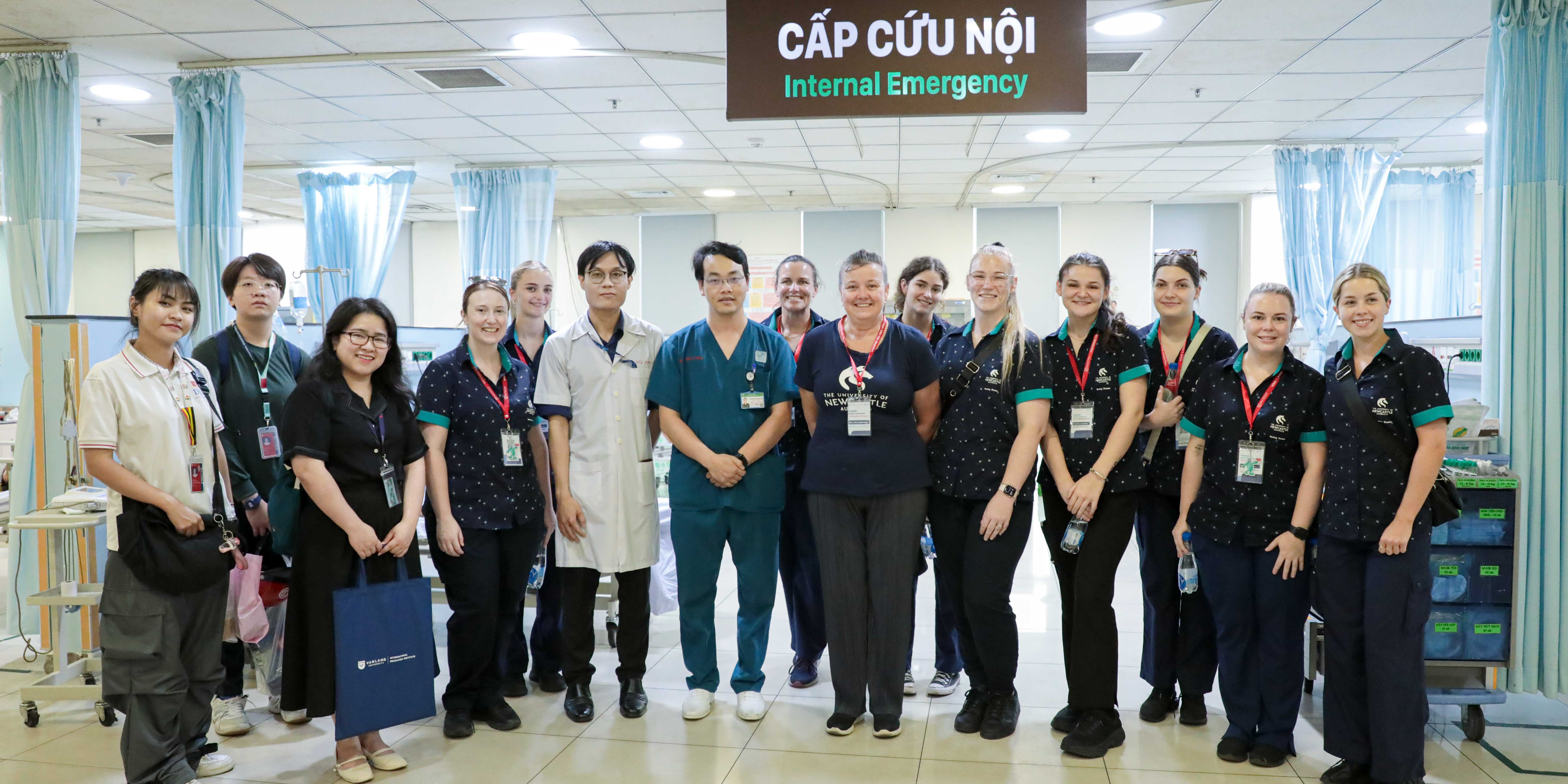 vlu-nhieu-hoat-dong-giao-luu-hap-dan-danh-cho-sinh-vien-nganh-dieu-duong-dai-hoc-newcastle-va-vlu-n.jpg