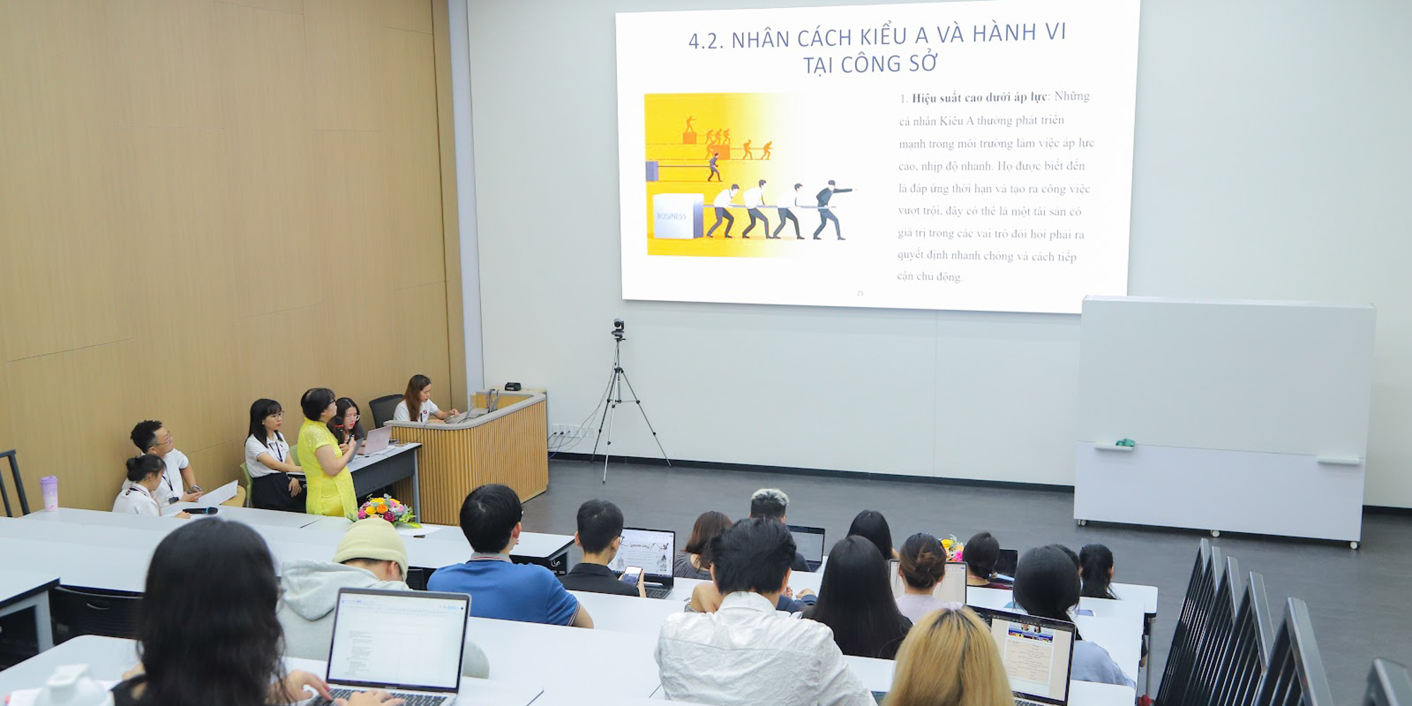 vlu-nhieu-kien-thuc-tam-ly-hoc-huu-ich-tai-webinar-nhan-cach-kieu-a-can-thiep-tam-ly-b.jpg