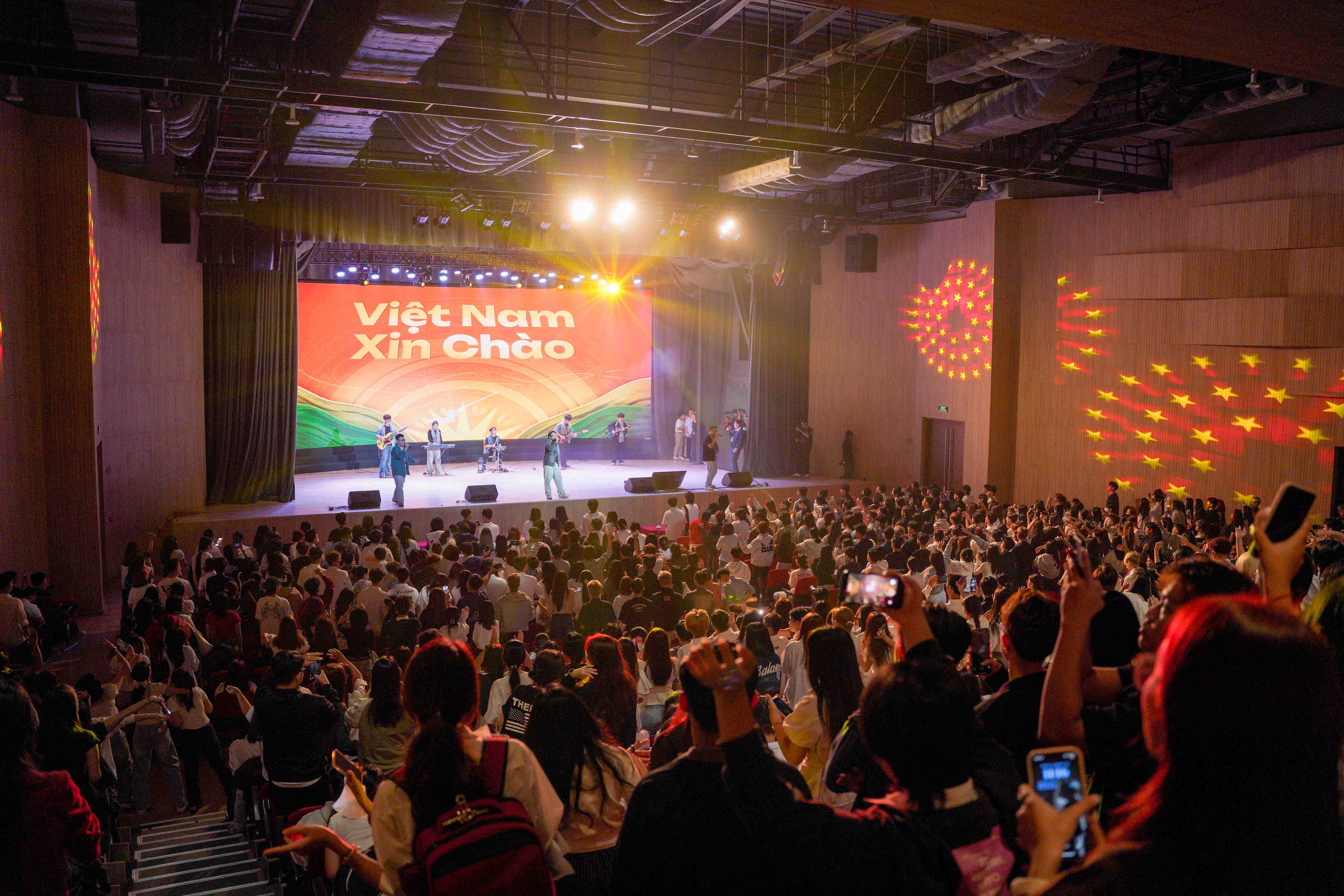 vlu-orientation-day-k31-hanh-trinh-khoi-dau-cua-tan-sinh-vien-khoa-31-tai-van-lang-j.jpg