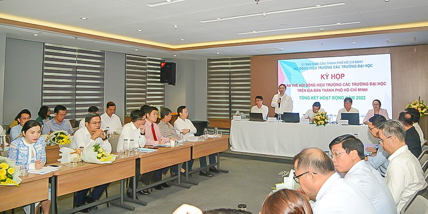 vlu-pgs-ts-tran-thi-my-dieu-la-thanh-vien-hoi-dong-hieu-truong-cac-truong-dai-hoc-tphcm-c.jpg