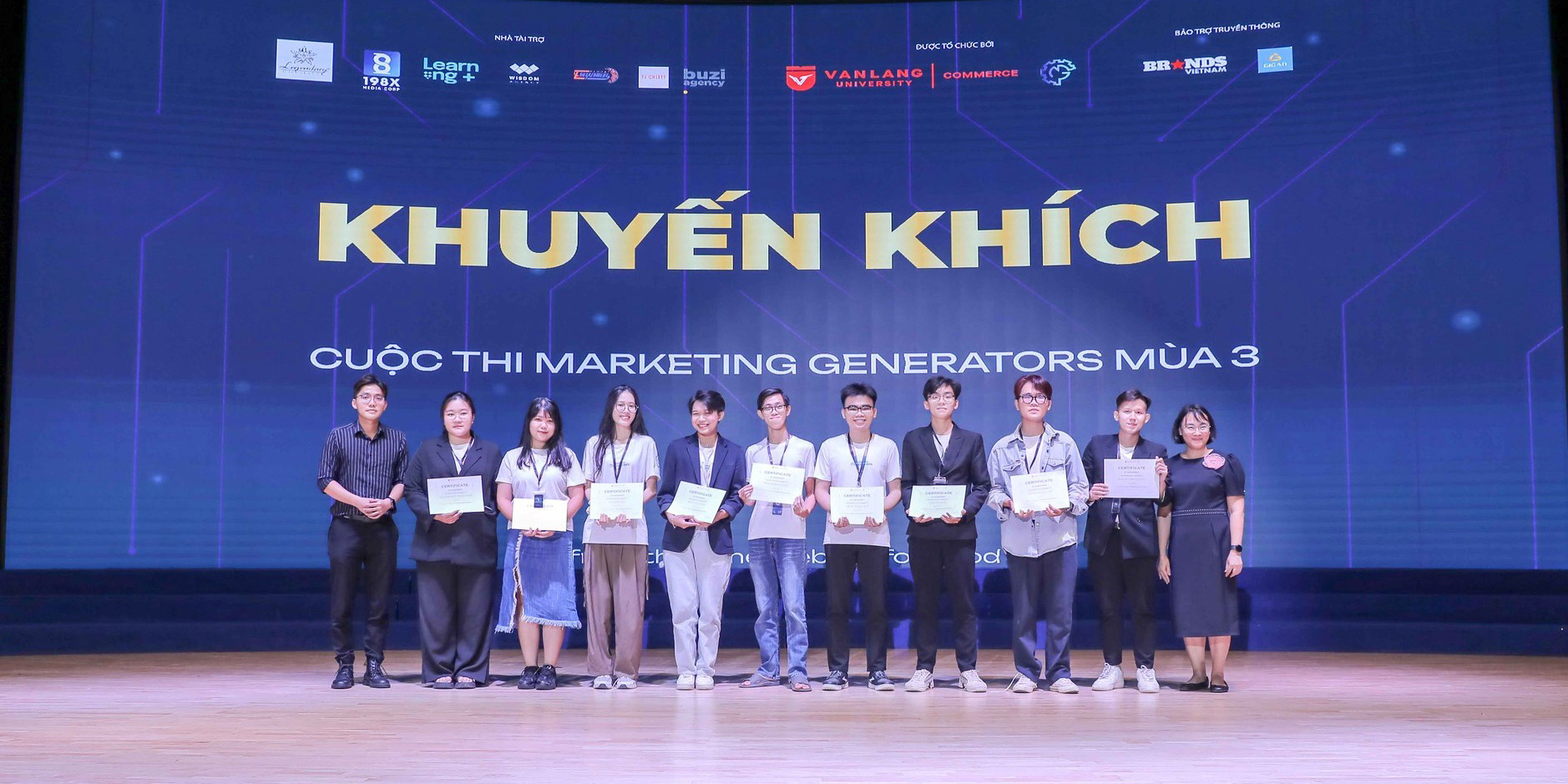 vlu-sang-tao-cong-thuc-hem-sai-gon-chuan-vi-nhom-sinh-vien-tro-thanh-quan-quan-cuoc-thi-marketing-generators-2023-g.jpg