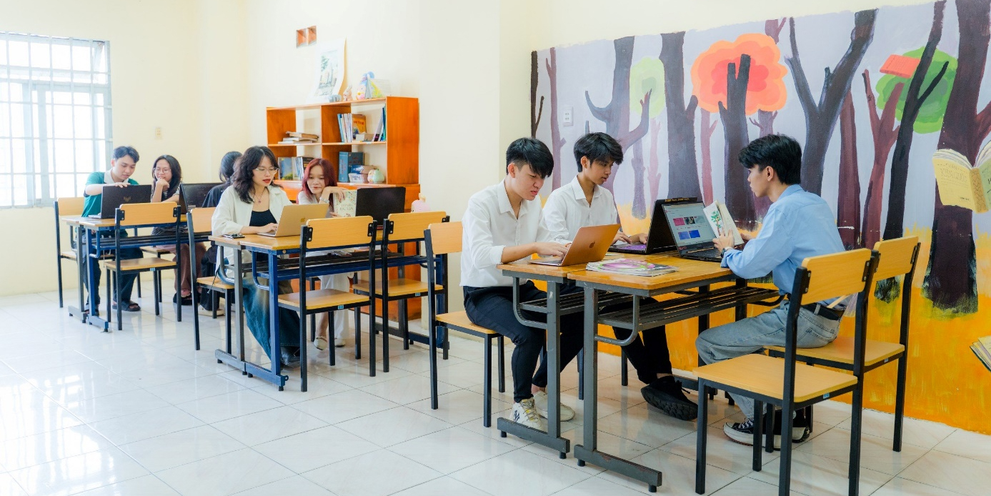 vlu-sinh-vien-lao-campuchia-va-myanmar-tai-truong-dai-hoc-van-lang-ho-tro-va-dong-hanh-a.jpg