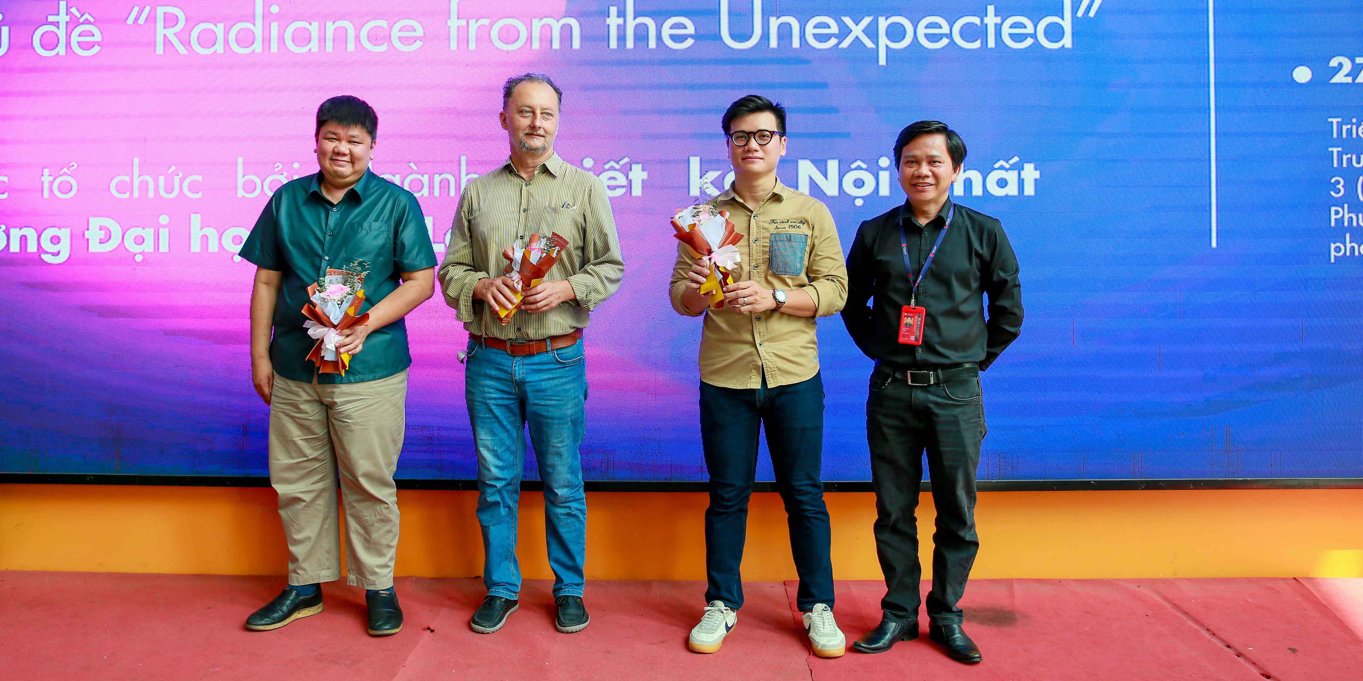 vlu-sinh-vien-thiet-ke-noi-that-van-lang-thap-den-bat-sang-tao-d.jpg