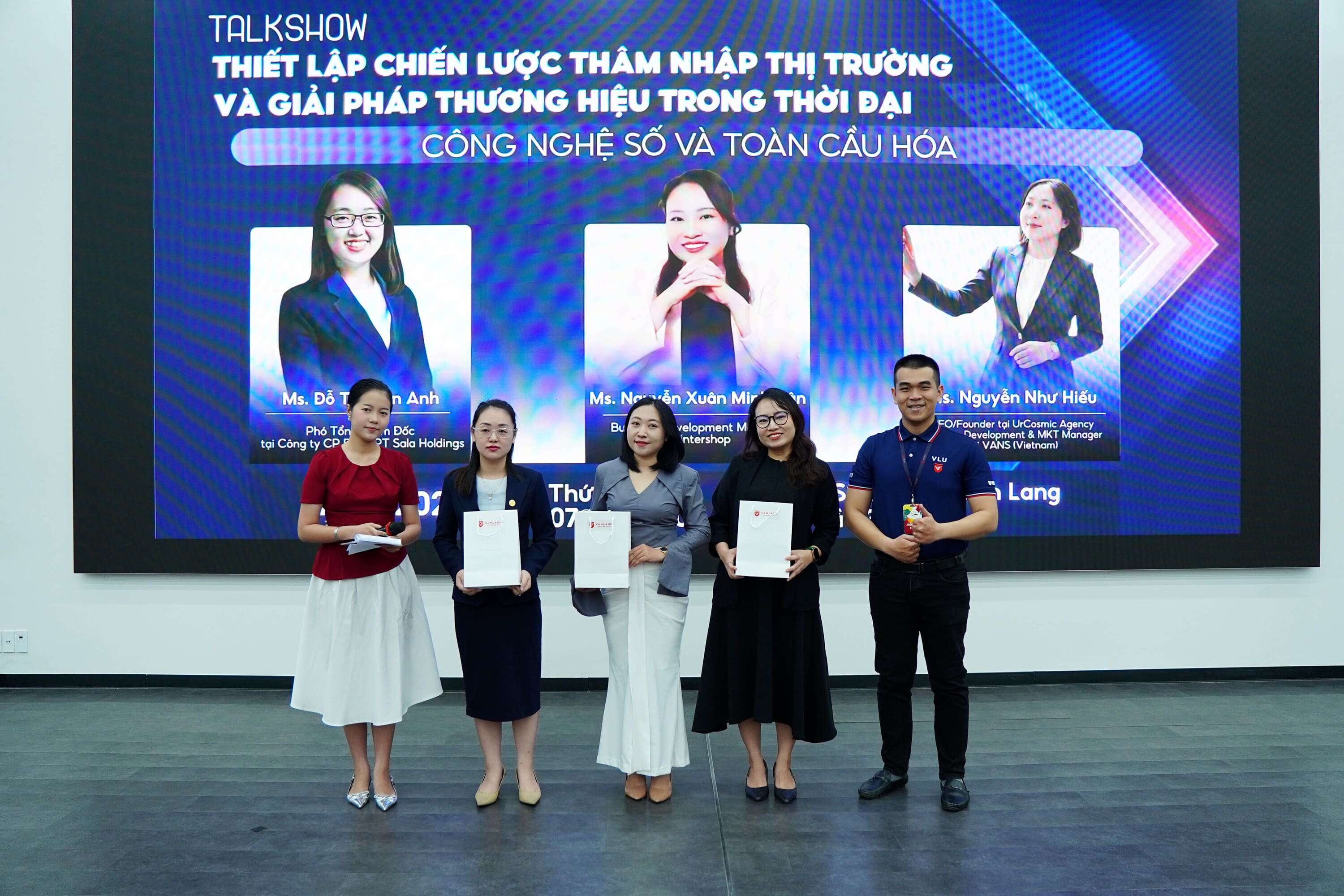 vlu-talkshow-chuyen-de-thiet-lap-chien-luoc-tham-nhap-thi-truong-va-giai-phap-thuong-hieu-trong-thoi-dai-cong-nghe-so-va-toan-cau-hoa-b.jpg