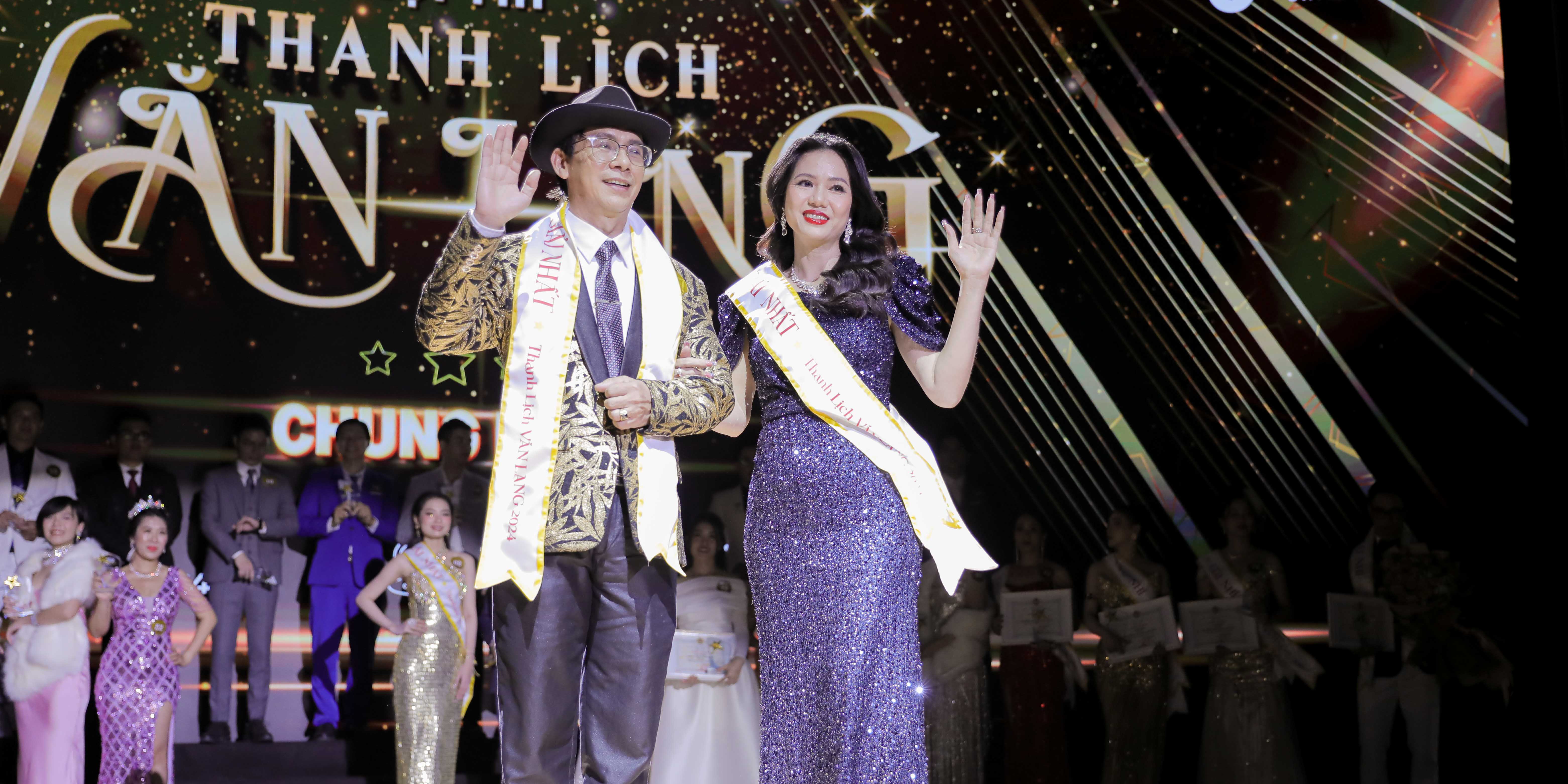 vlu-thay-co-toa-sang-tai-chung-ket-hoi-thi-thanh-lich-van-lang-2024-j.jpg