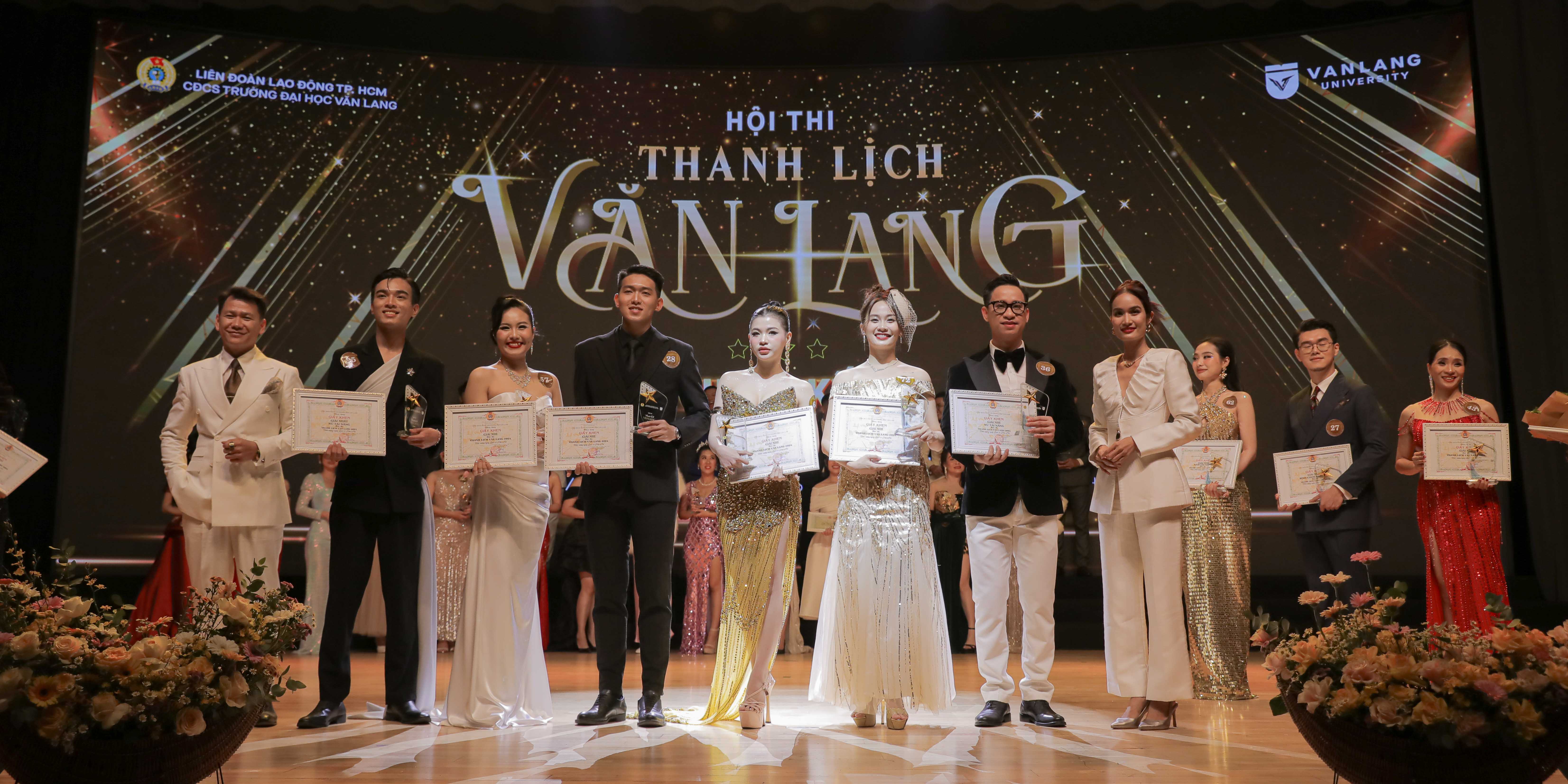 vlu-thay-co-toa-sang-tai-chung-ket-hoi-thi-thanh-lich-van-lang-2024-k.jpg