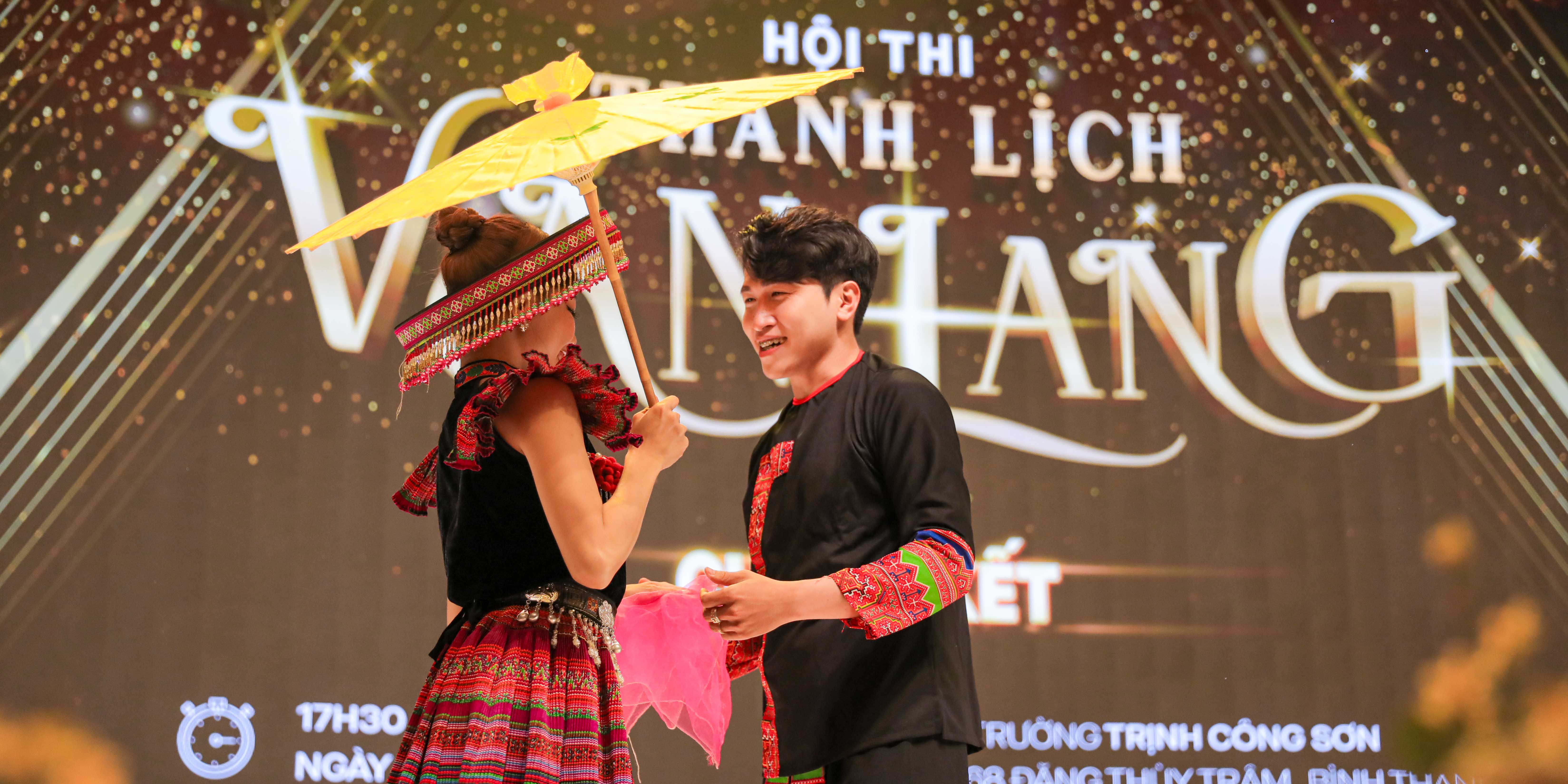 vlu-thay-co-toa-sang-tai-chung-ket-hoi-thi-thanh-lich-van-lang-2024-v.jpg